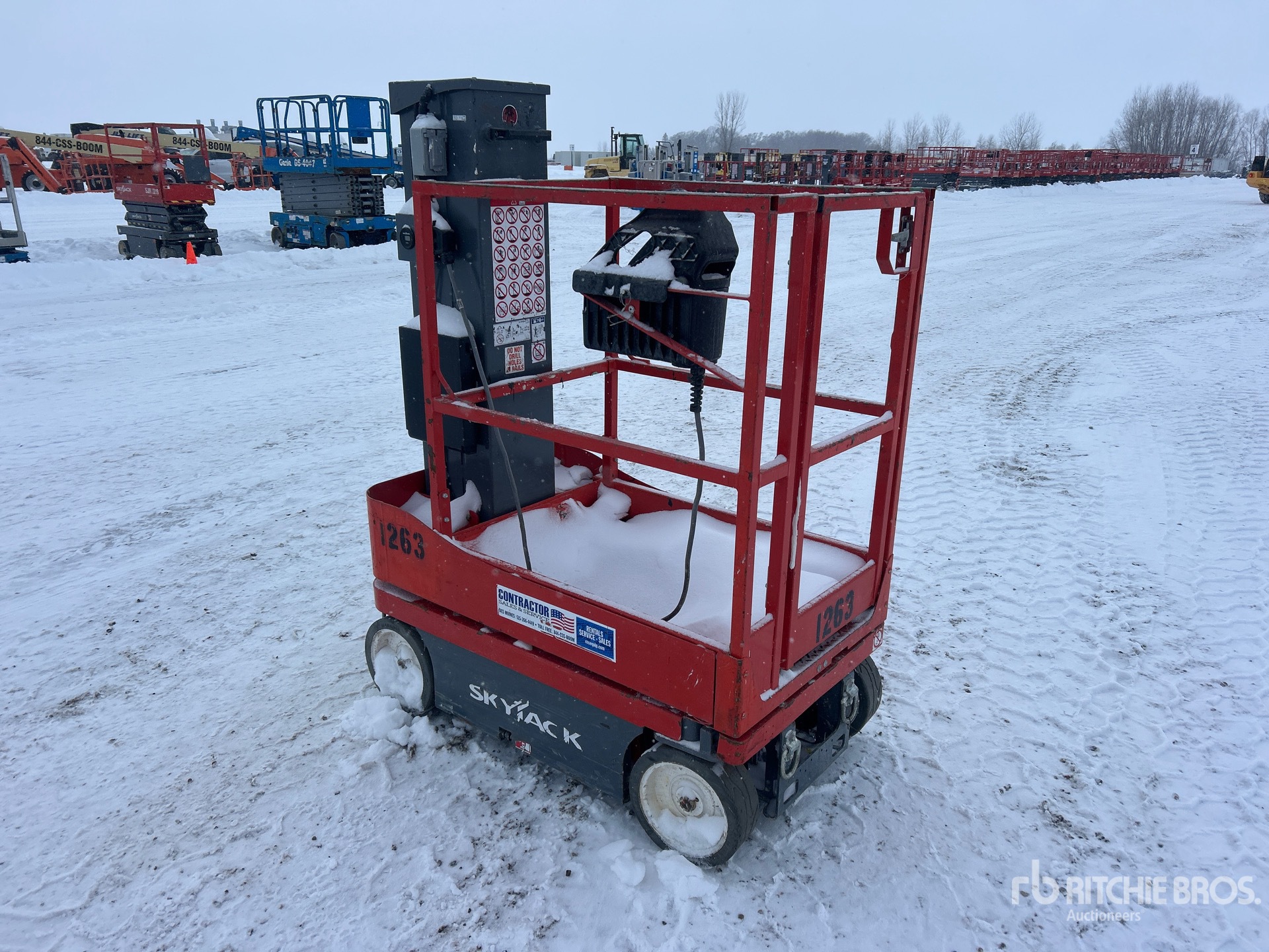 General Appearance with Picture, Left Rear Corner