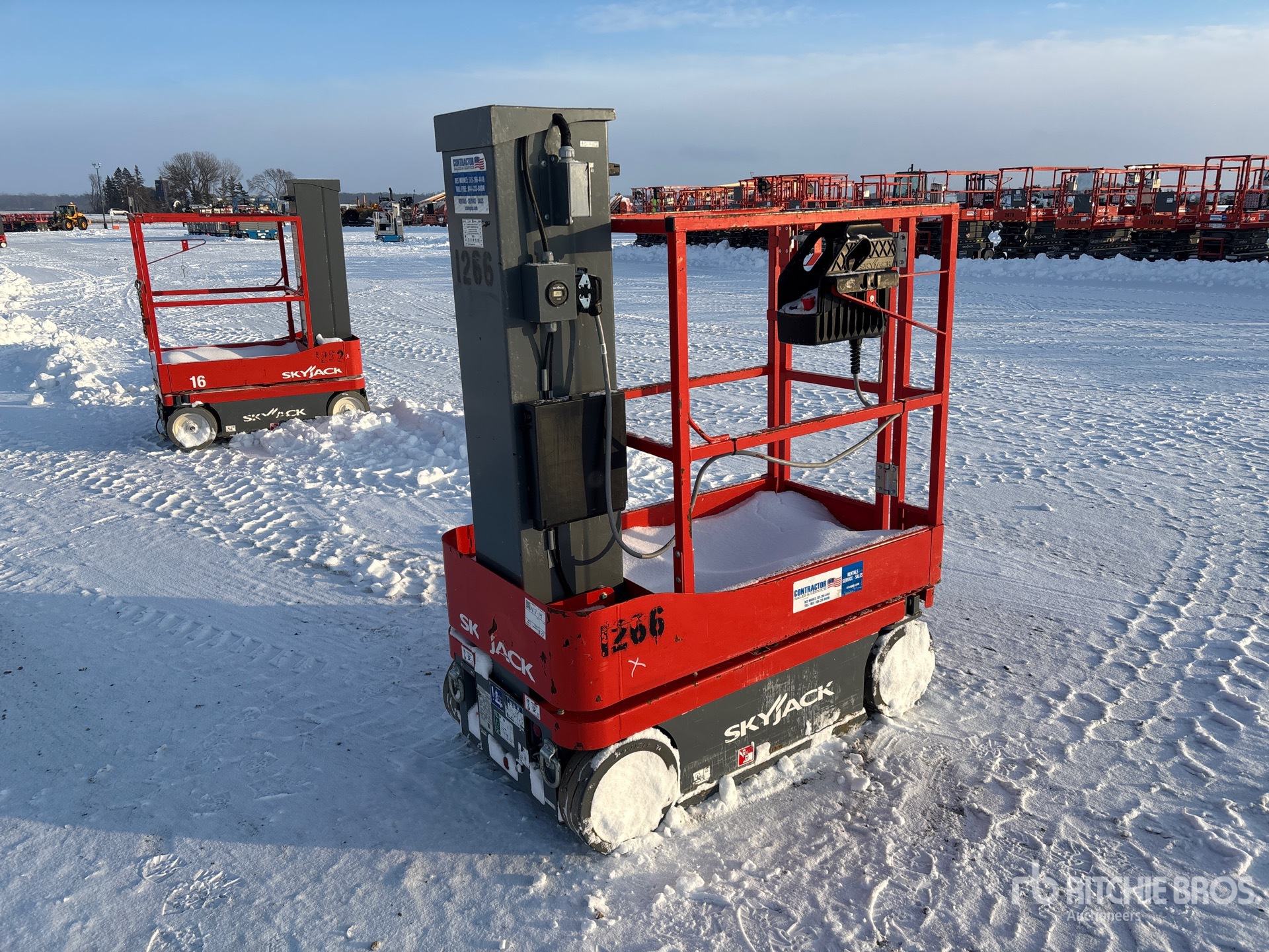 General Appearance with Picture, Left Front Corner