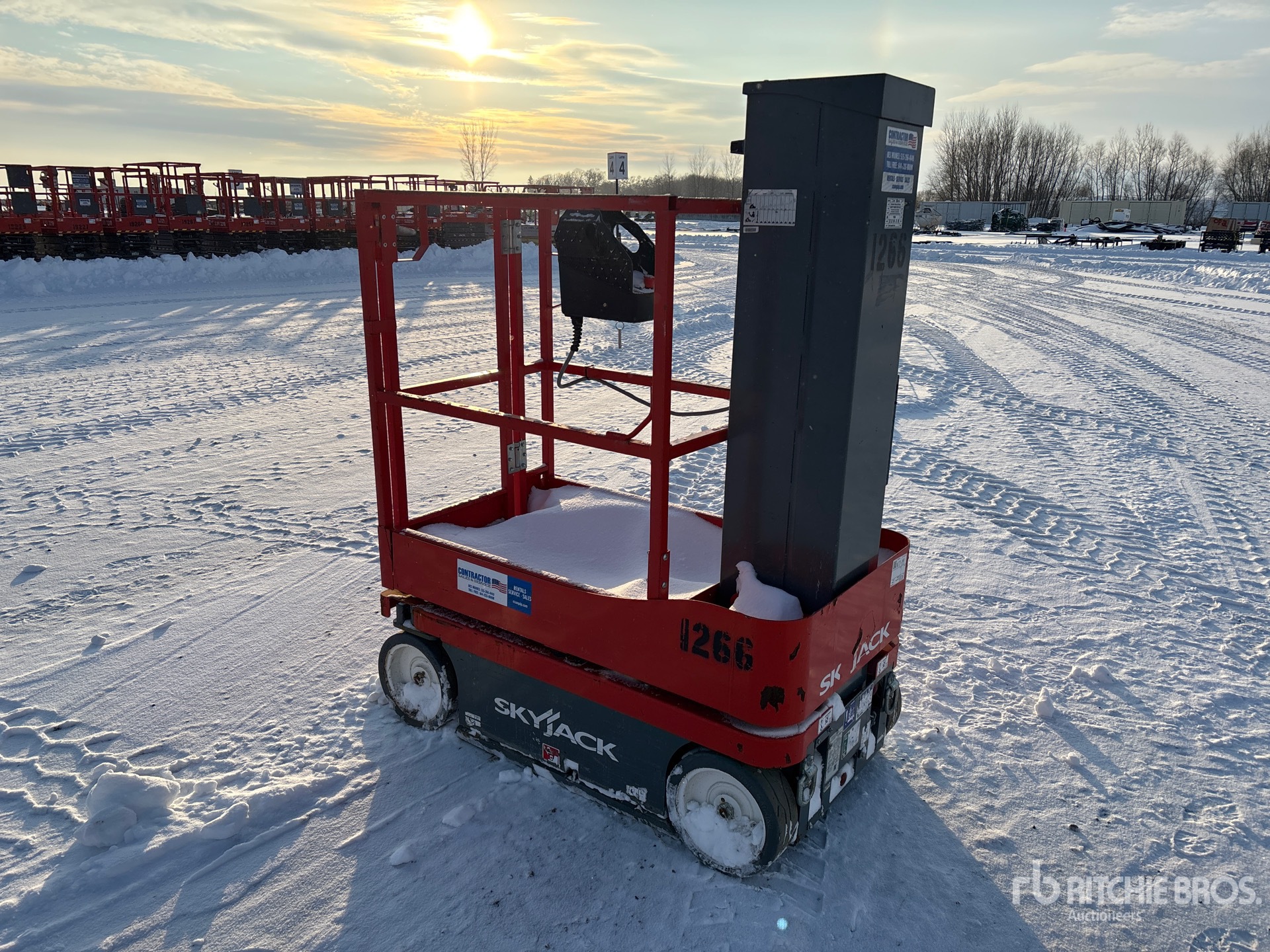 General Appearance with Picture, Right Front Corner