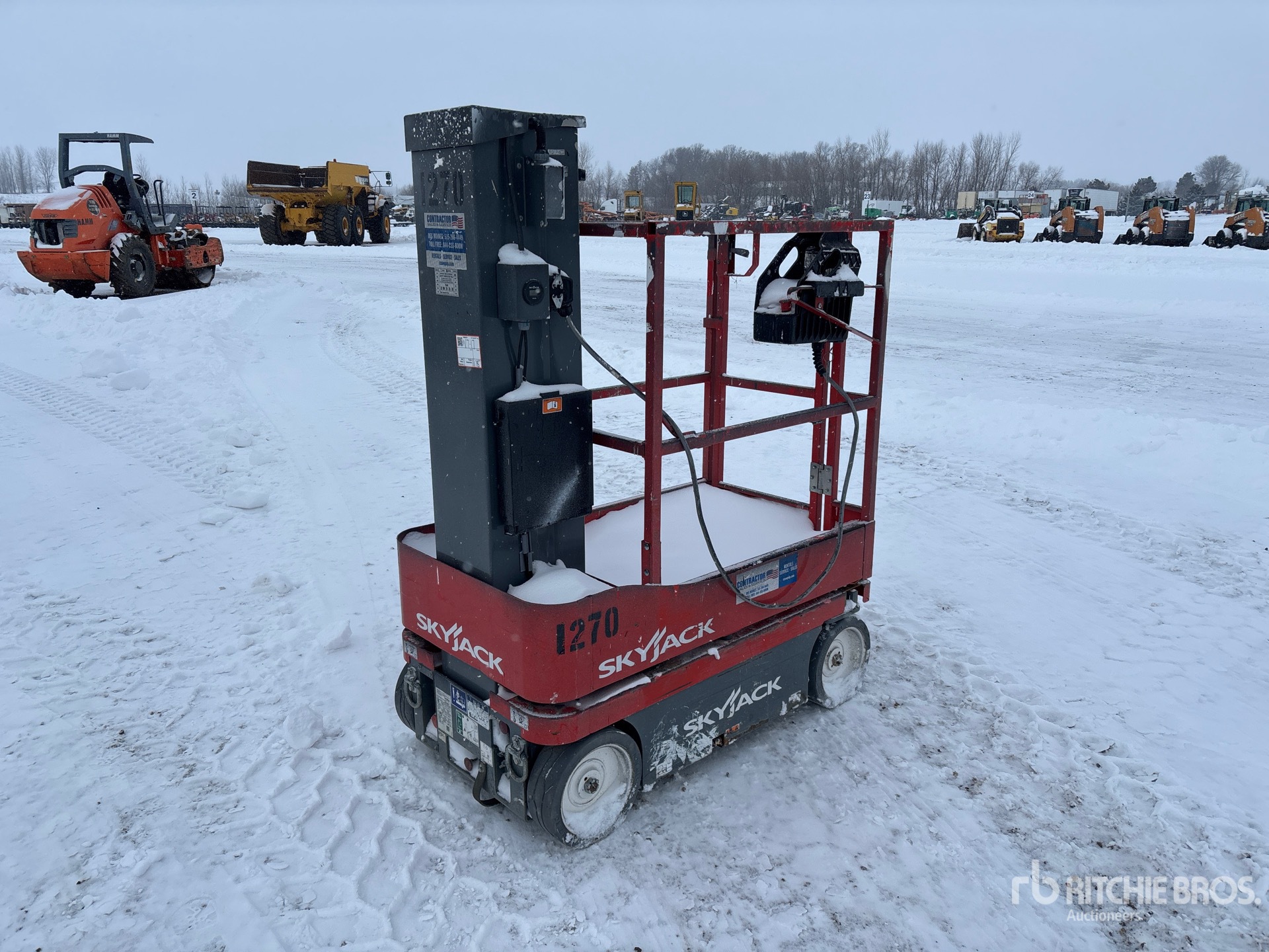 General Appearance with Foto, angolo anteriore sinistro