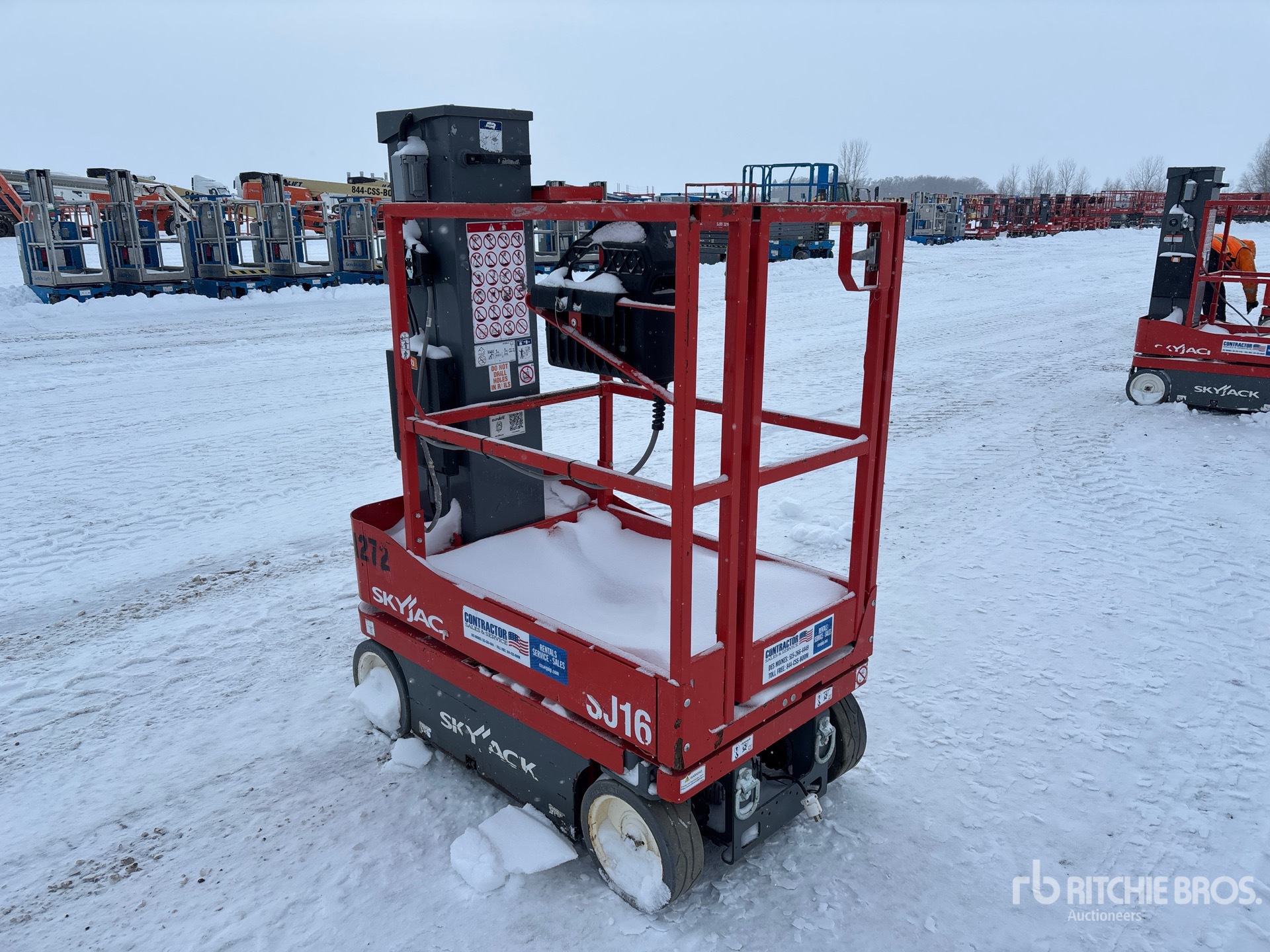 General Appearance with Foto, angolo posteriore sinistro