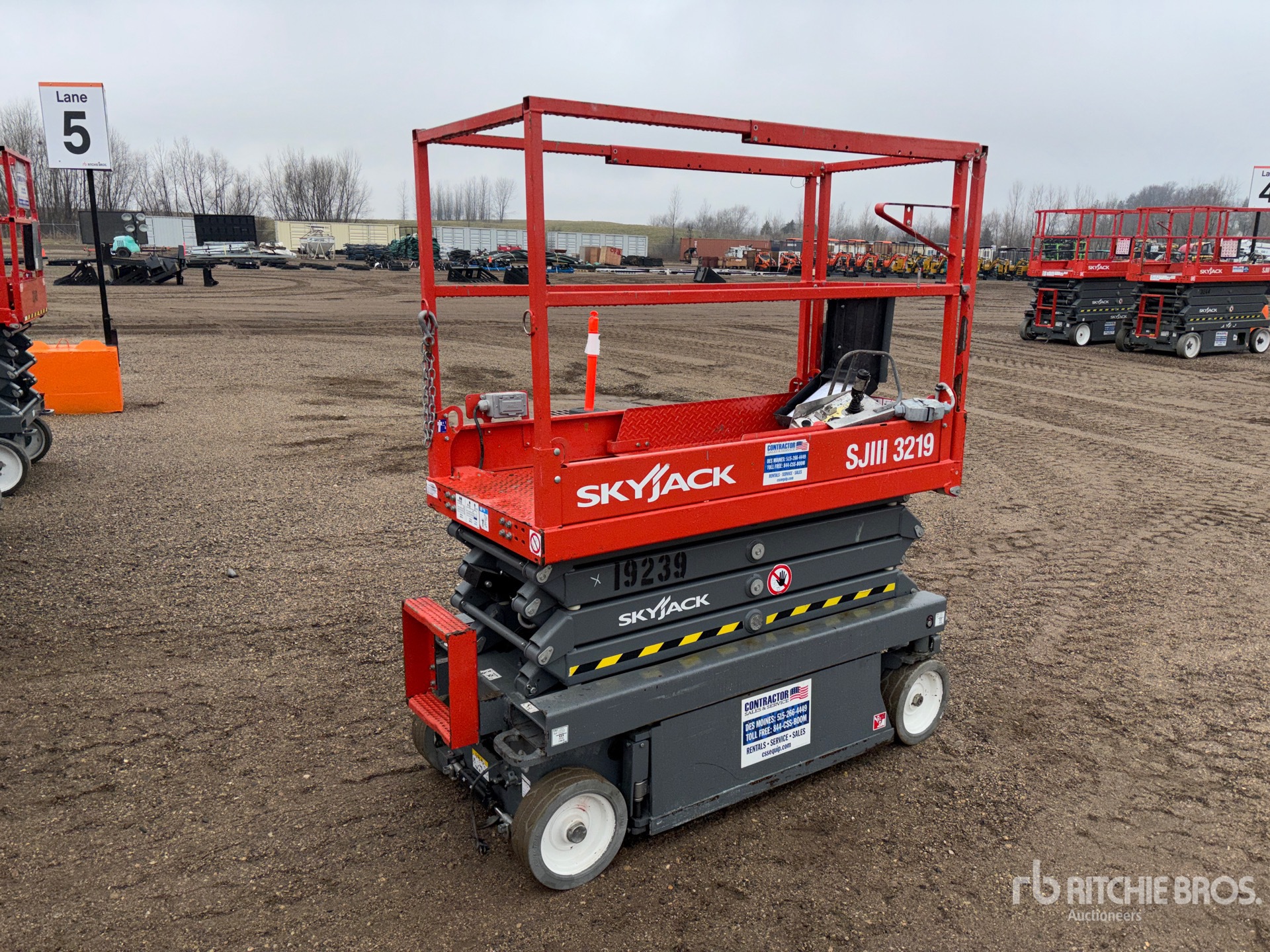 General Appearance with Picture, Left Rear Corner