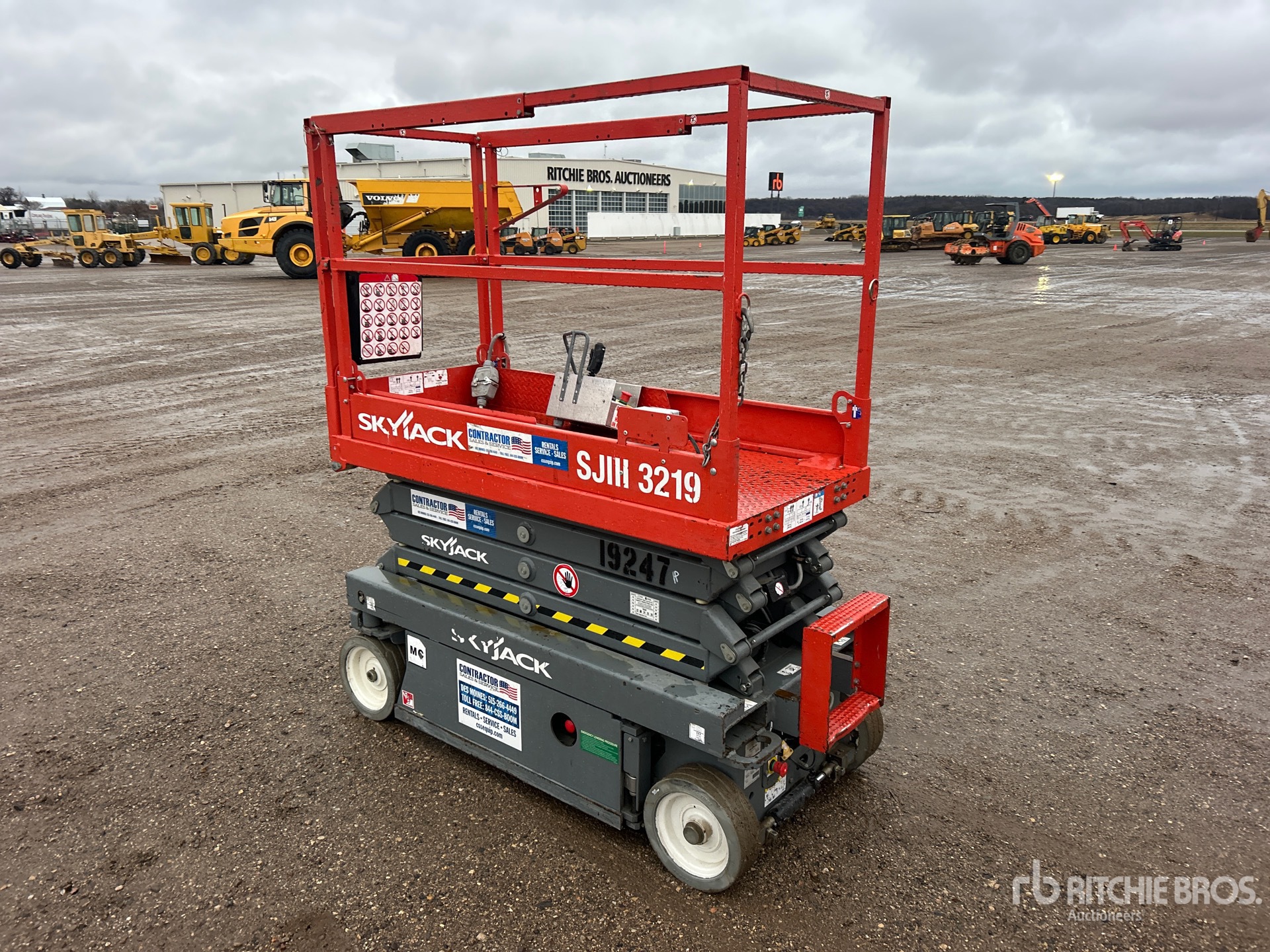 General Appearance with Picture, Left Rear Corner