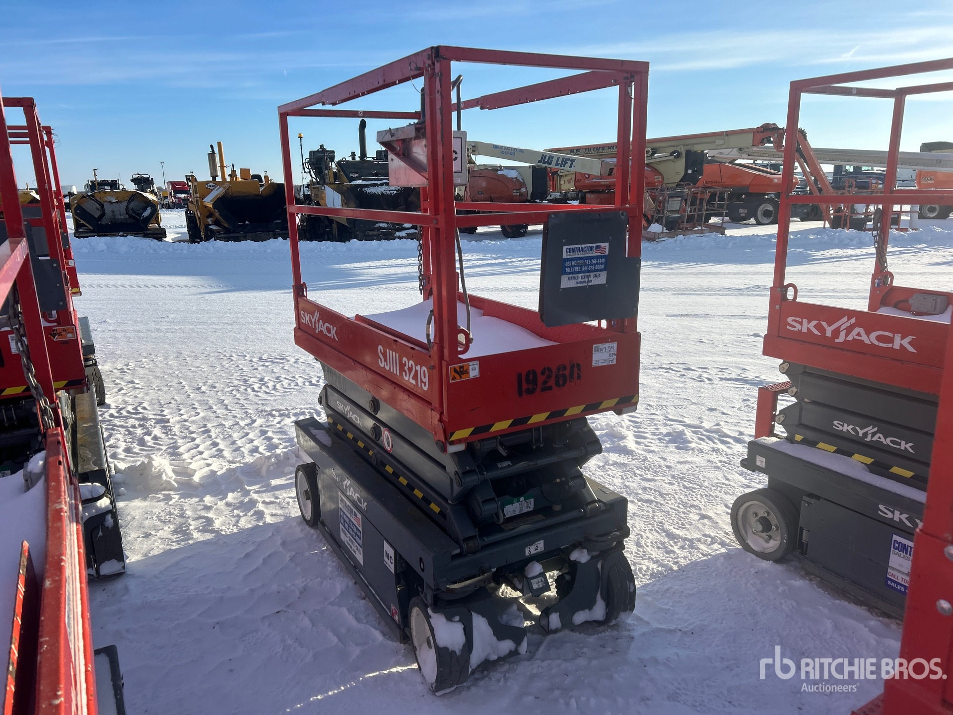 General Appearance with Picture, Right Front Corner