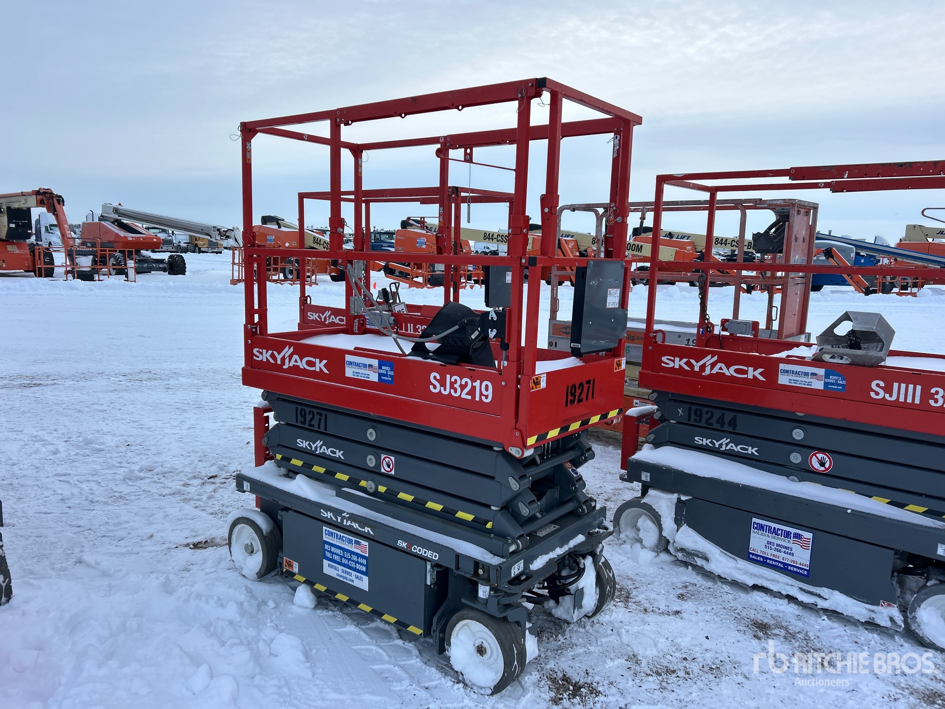 General Appearance with Picture, Right Front Corner