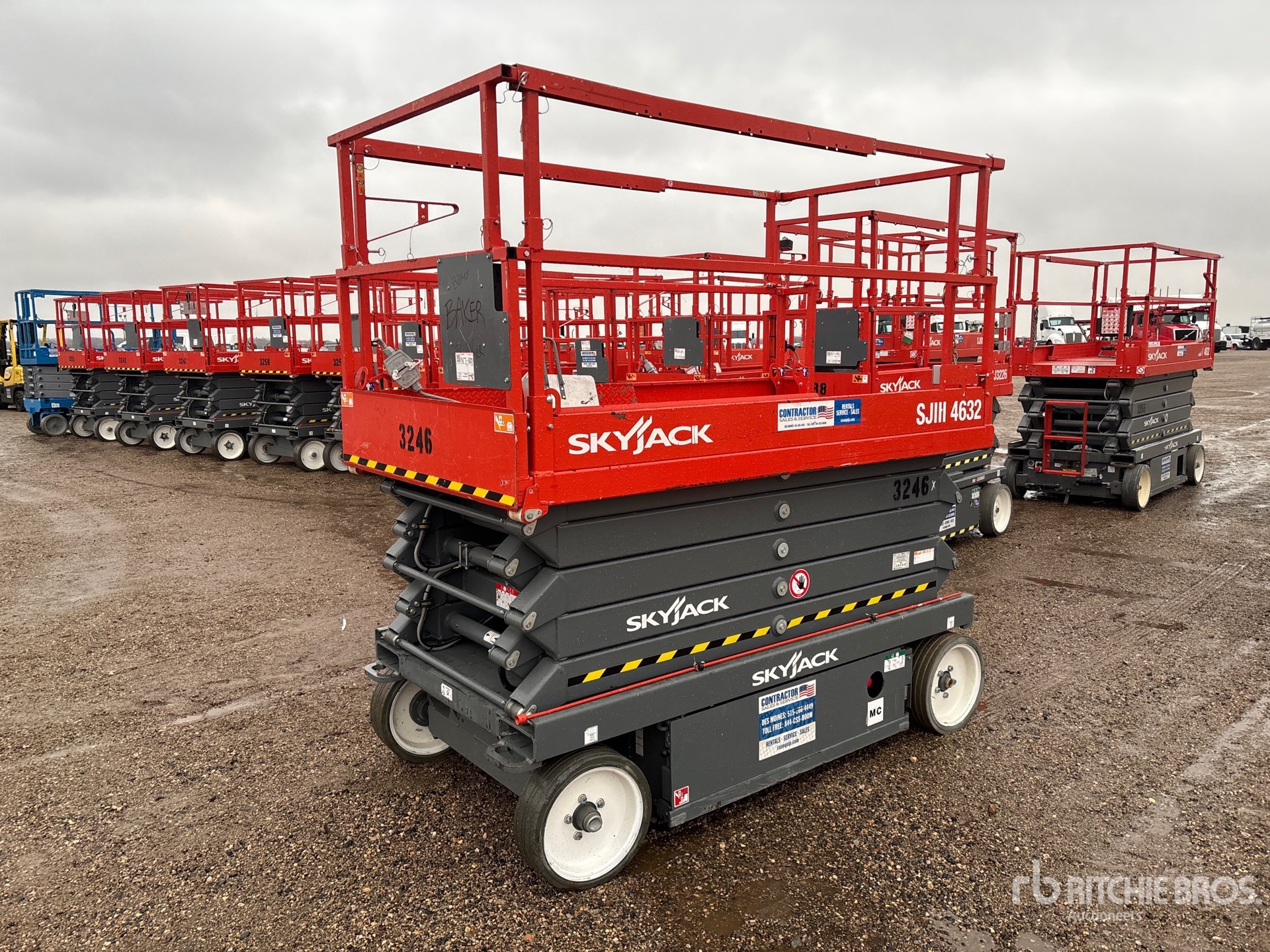 General Appearance with Picture, Left Front Corner