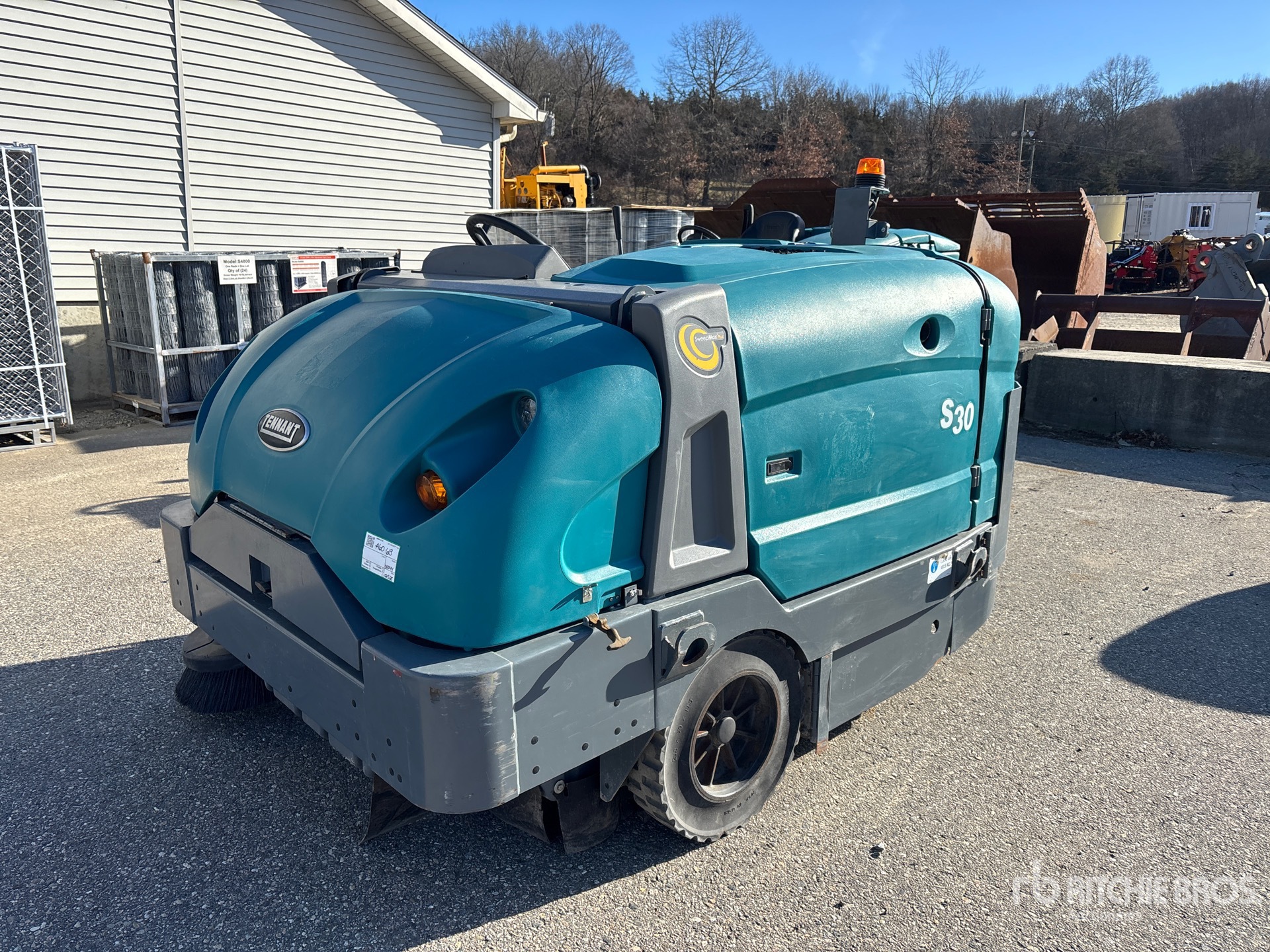 General Appearance with Featured Photo