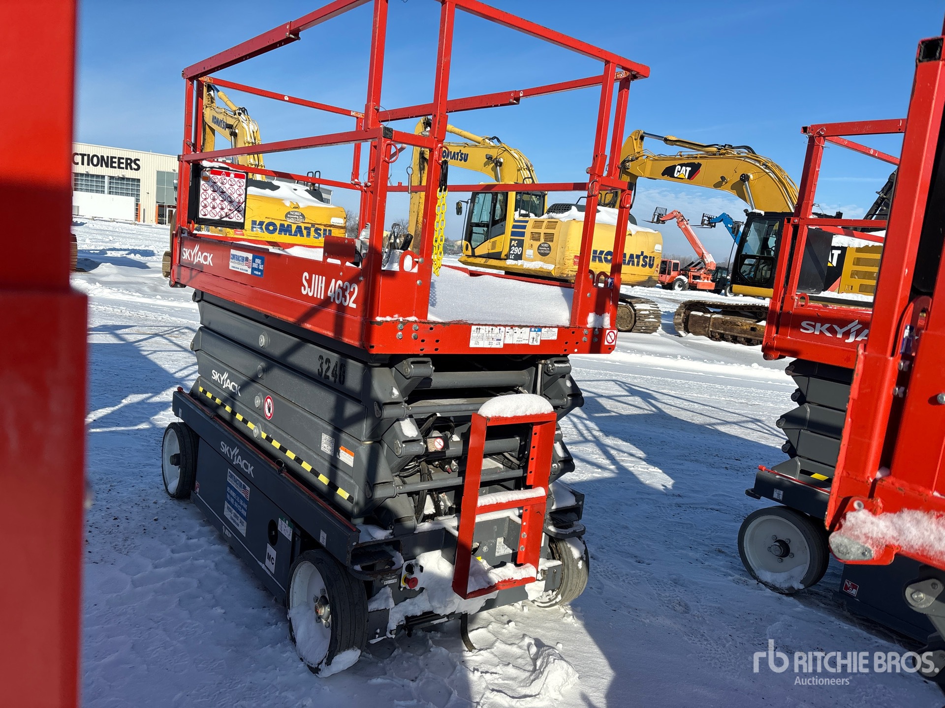 Aspect général with Image, coin arrière gauche