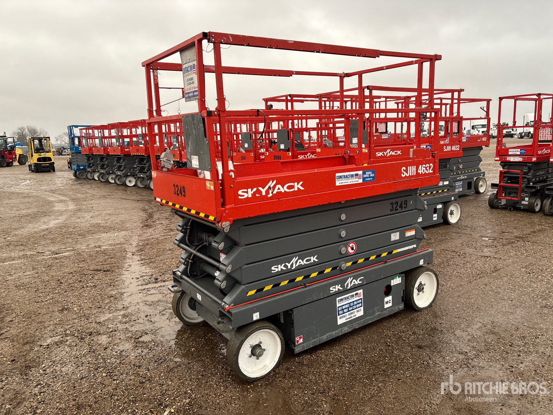 General Appearance with Picture, Left Front Corner