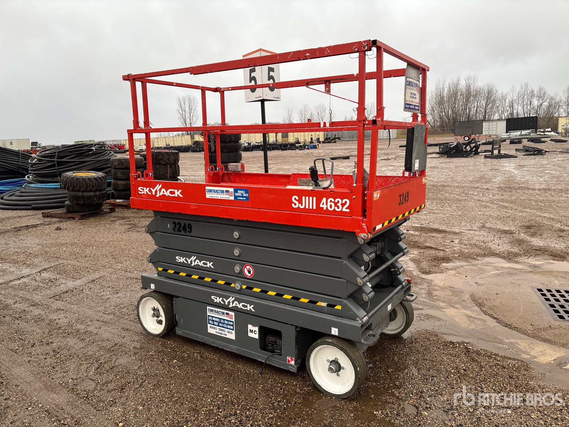 General Appearance with Picture, Right Front Corner