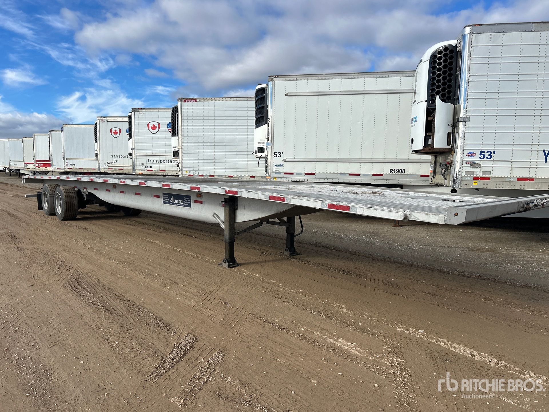 General Appearance with Bild, Ecke vorne rechts