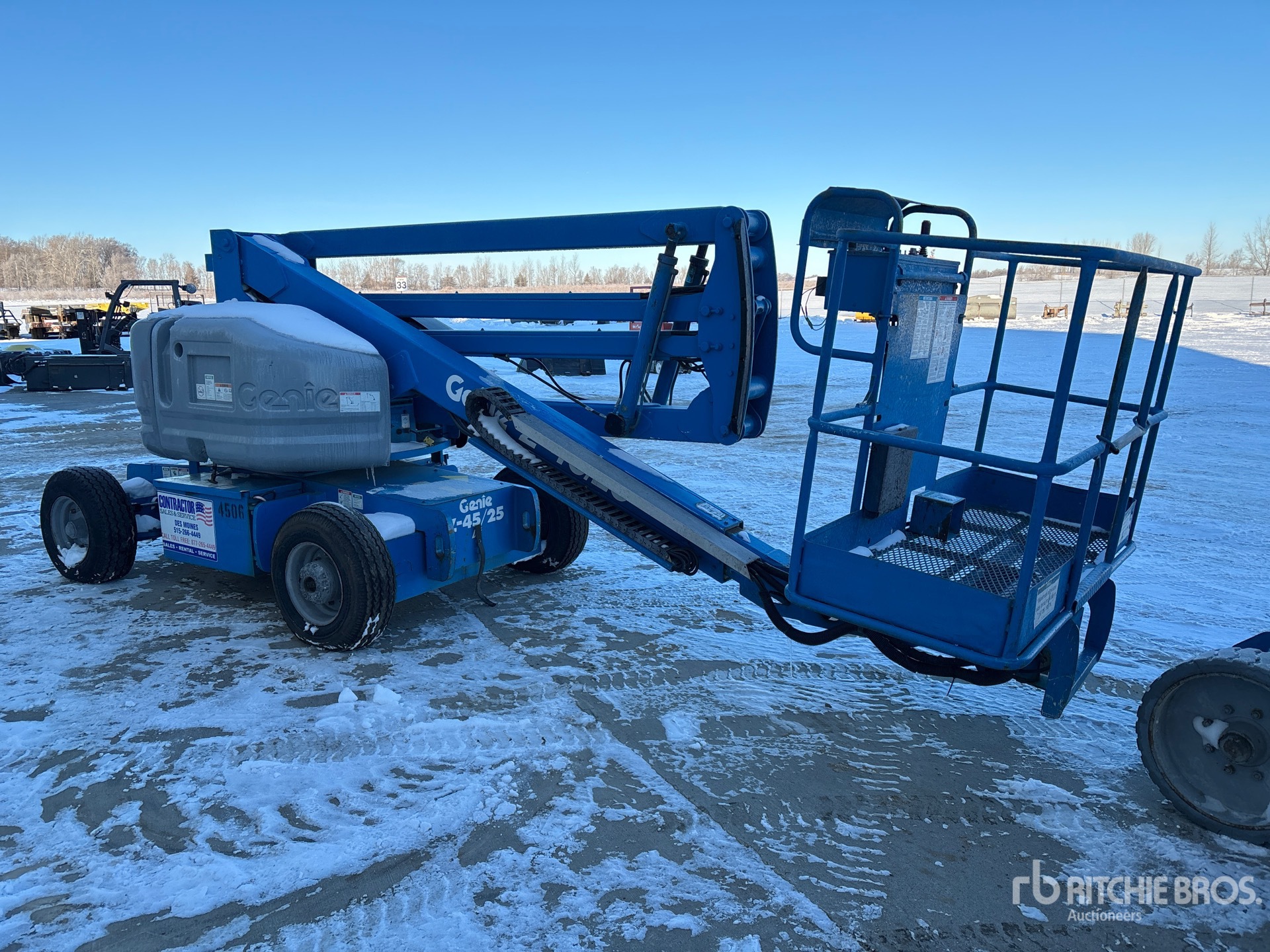 General Appearance with Picture, Right Front Corner