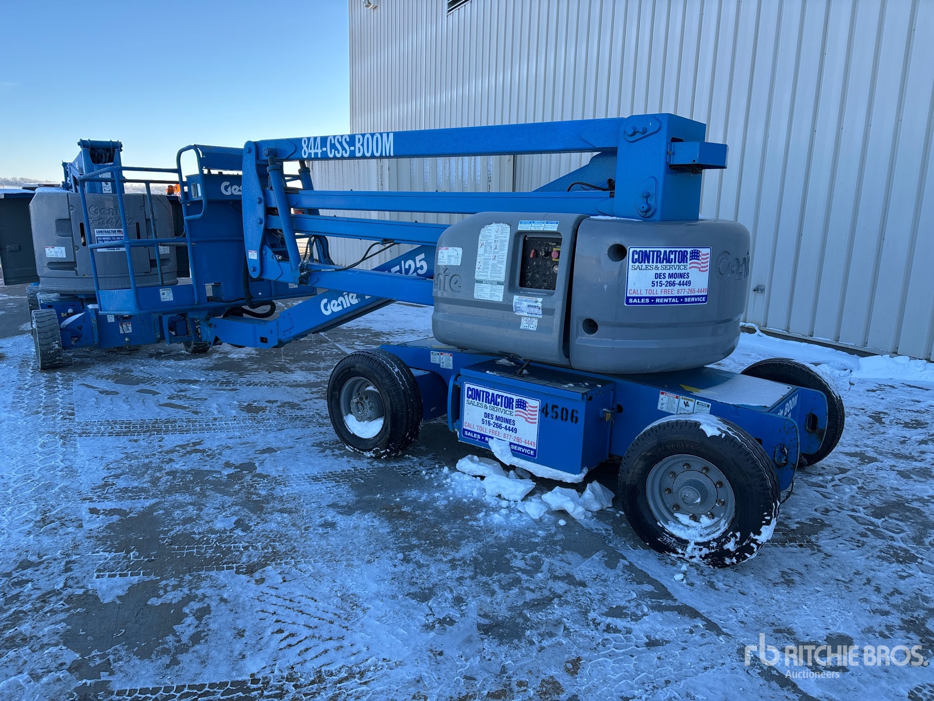 General Appearance with Picture, Left Rear Corner