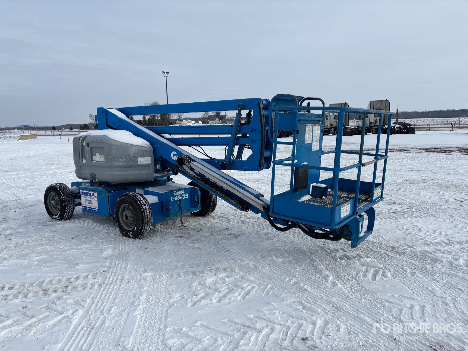 General Appearance with Picture, Right Front Corner