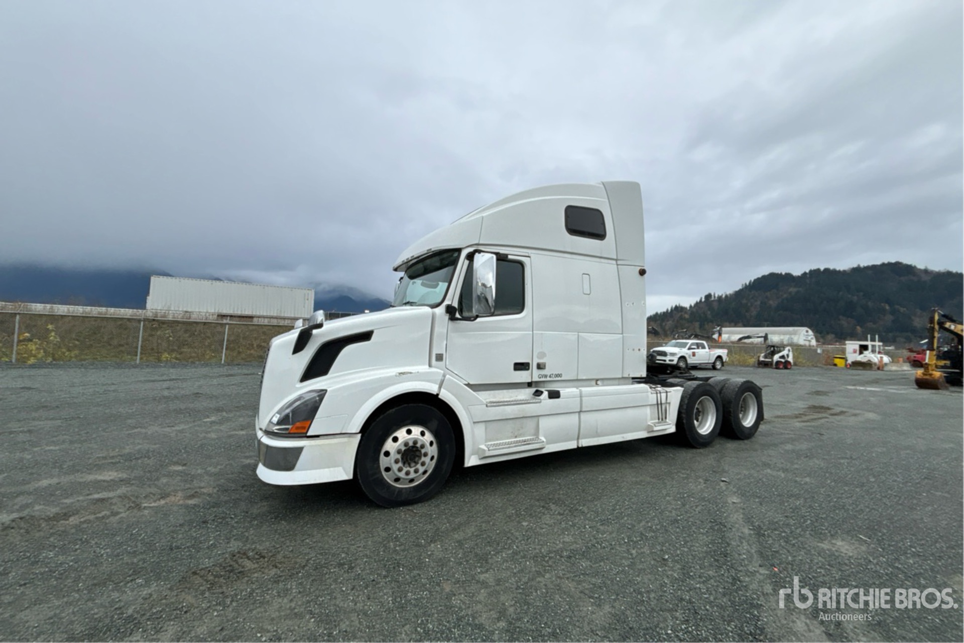 General Appearance with Picture, Left Front Corner