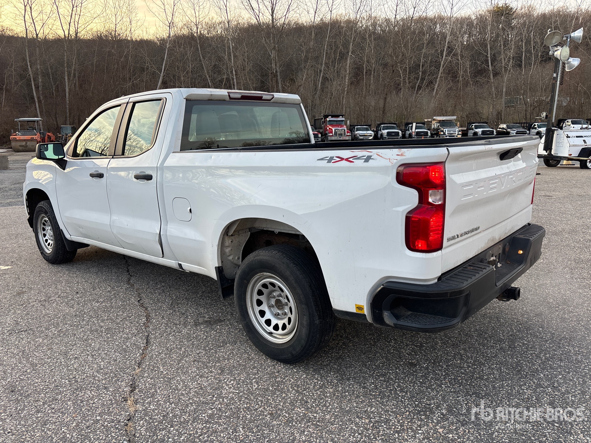 General Appearance with Picture, Left Rear Corner