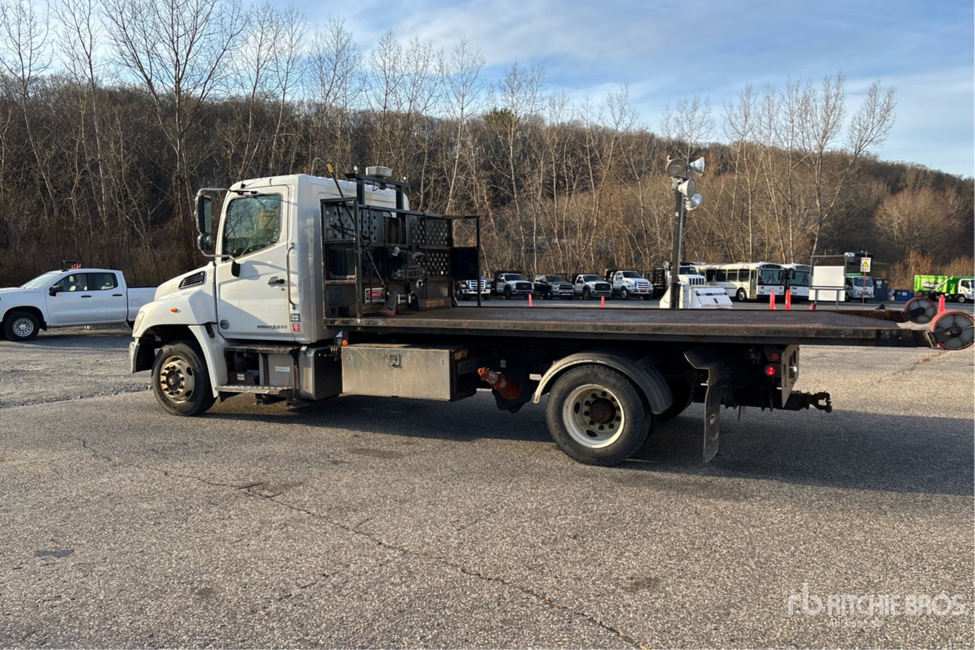 General Appearance with Bild, Ecke hinten links