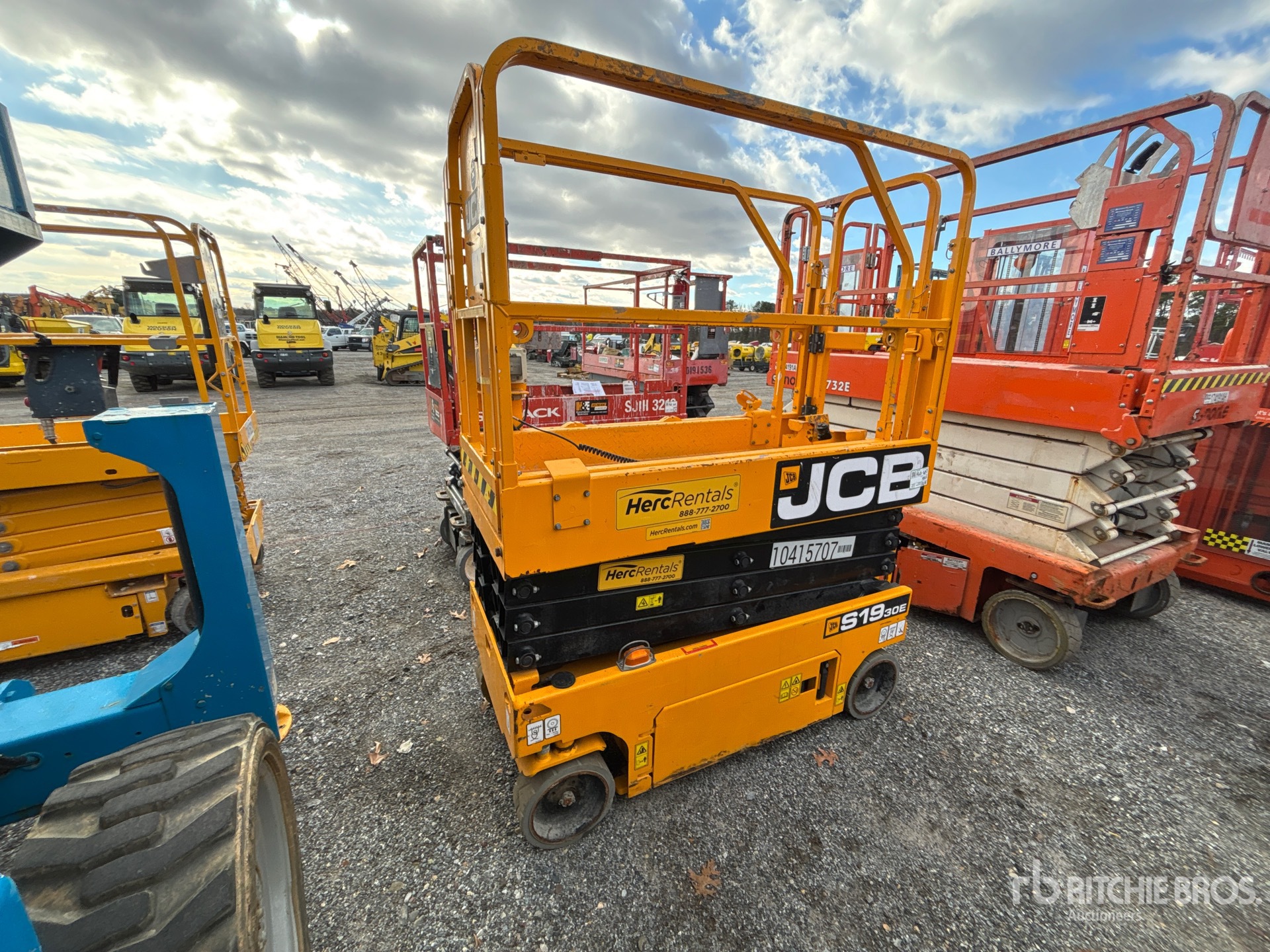 General Appearance with Imagen: esquina trasera derecha