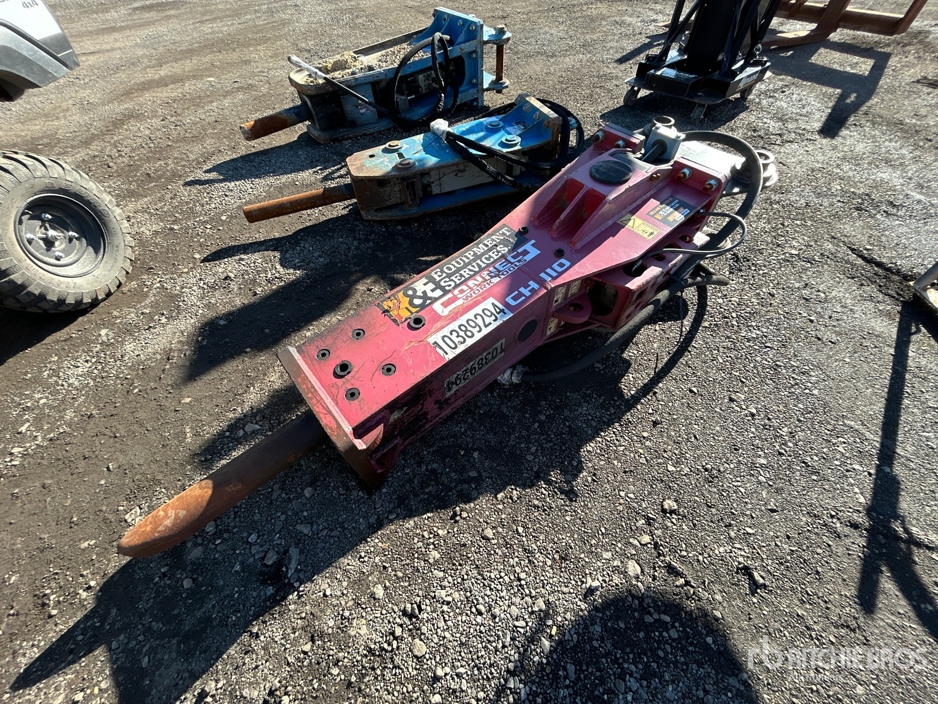 General Appearance with Picture, Left Front Corner