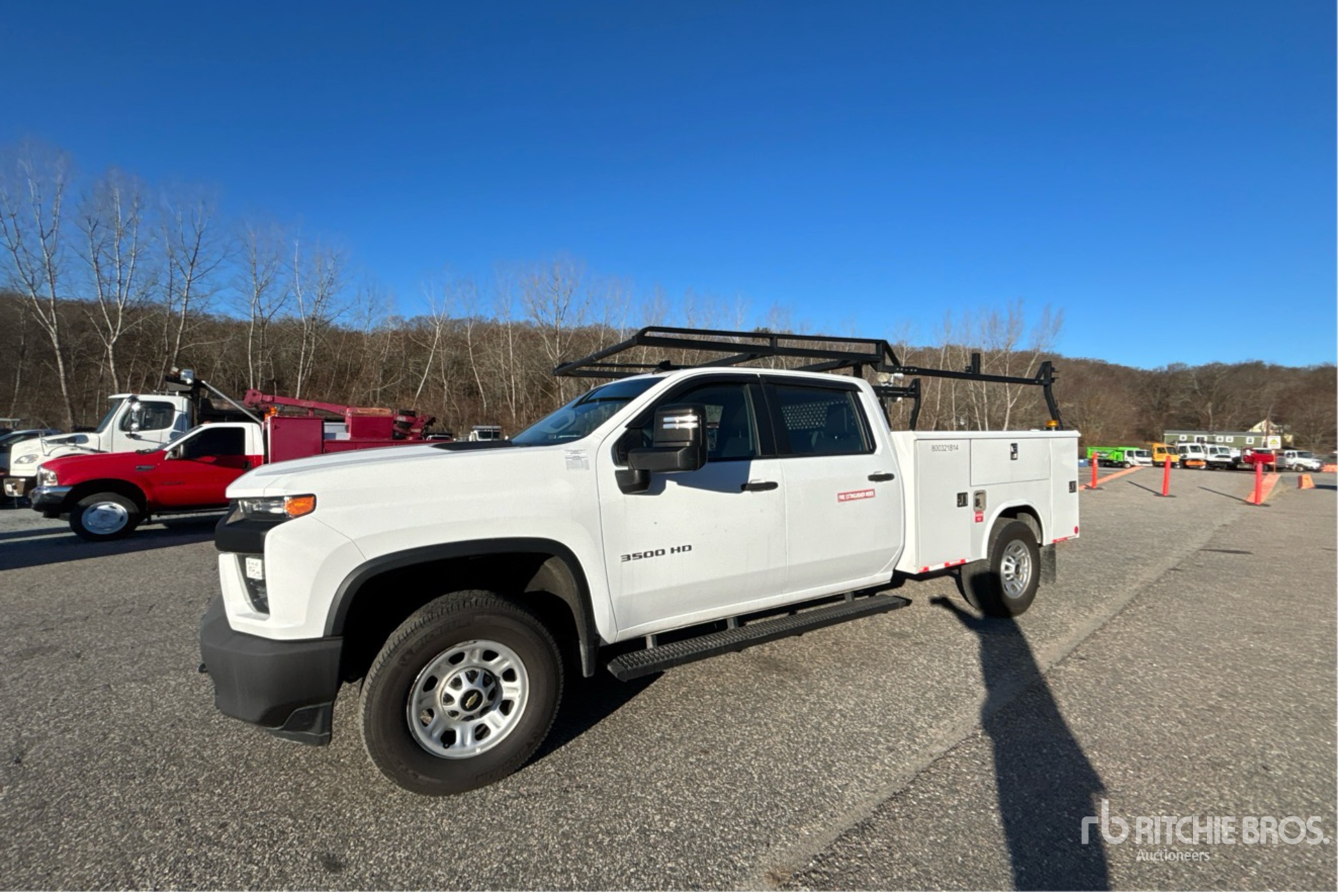 General Appearance with Picture, Left Front Corner