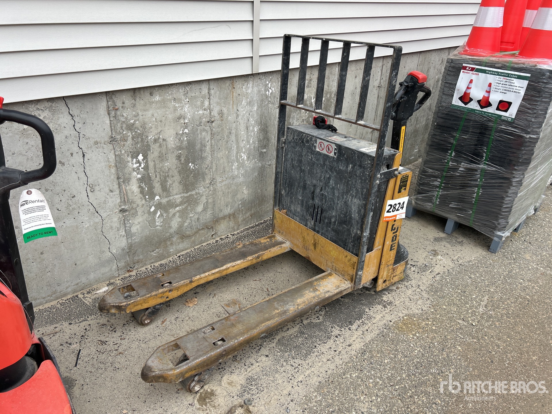 General Appearance with Picture, Left Front Corner