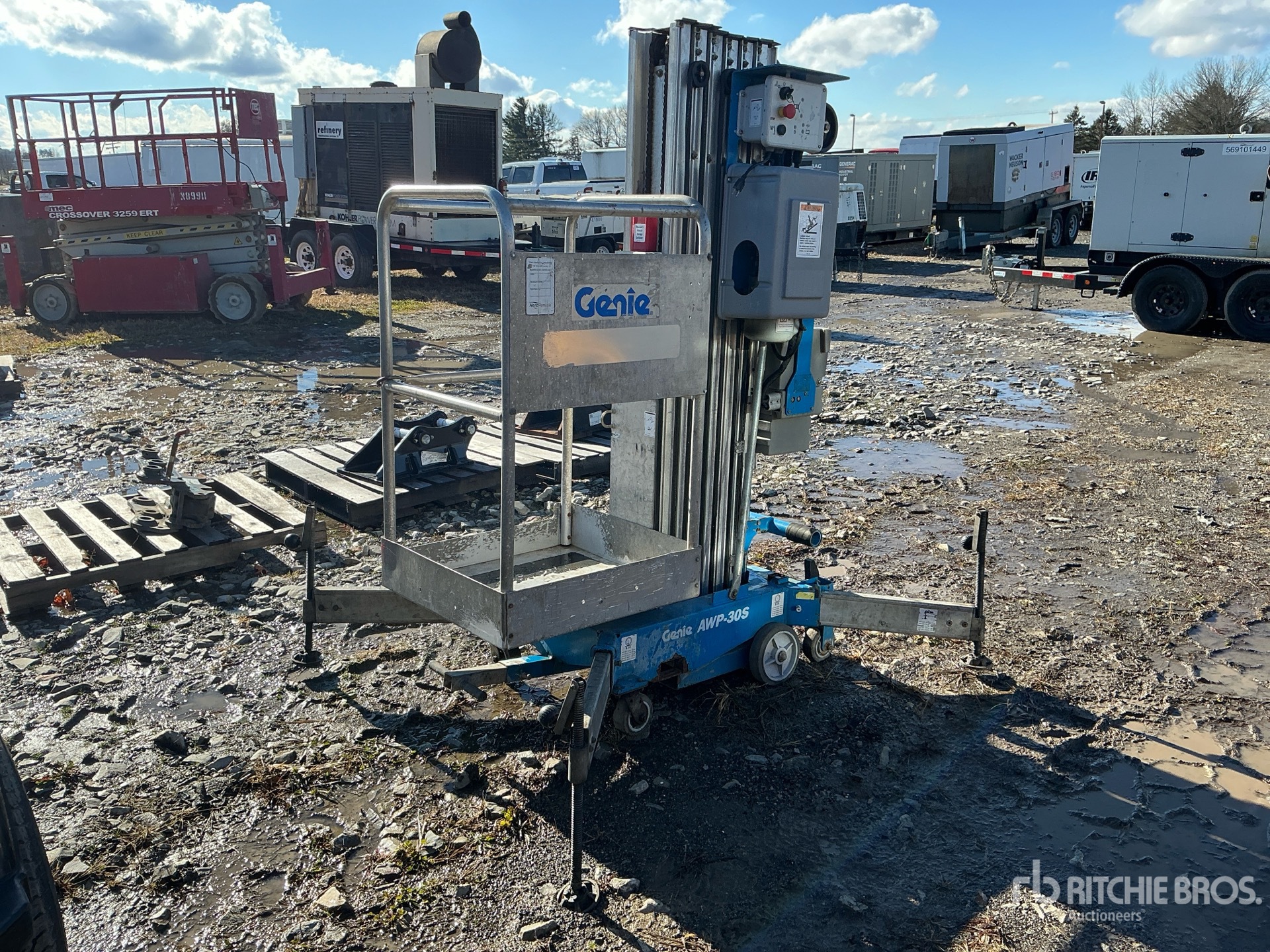 General Appearance with Picture, Left Front Corner