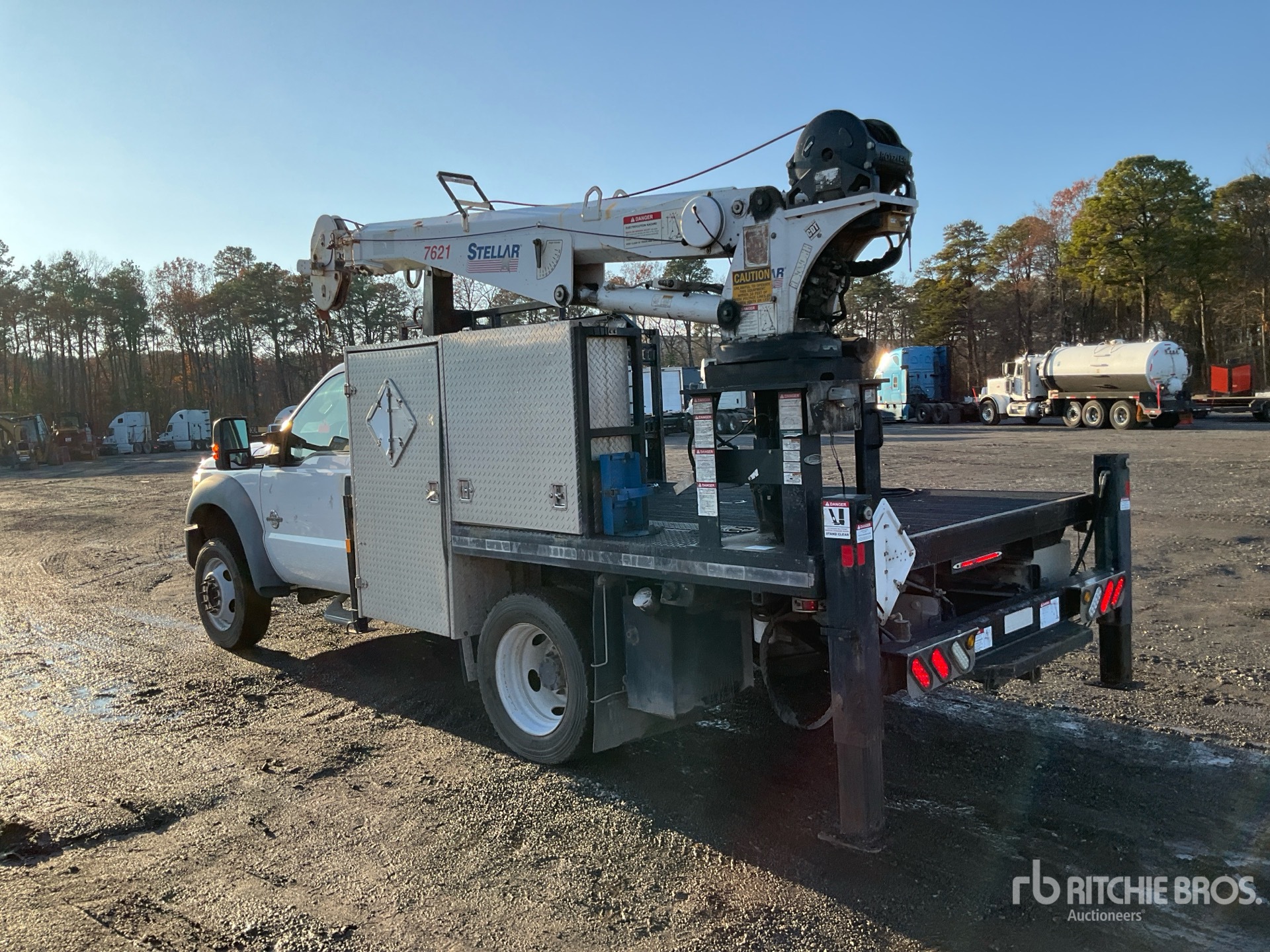 General Appearance with Picture, Left Rear Corner