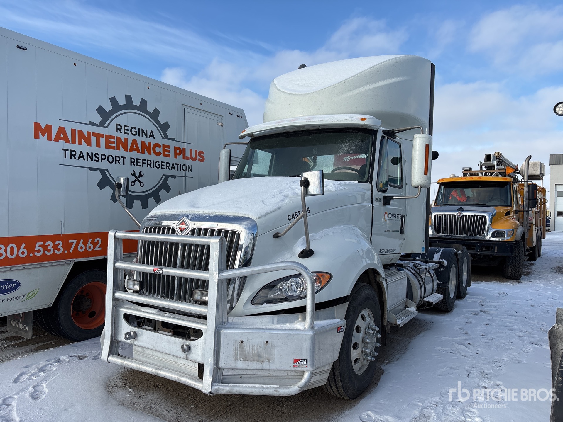 General Appearance with Picture, Left Front Corner