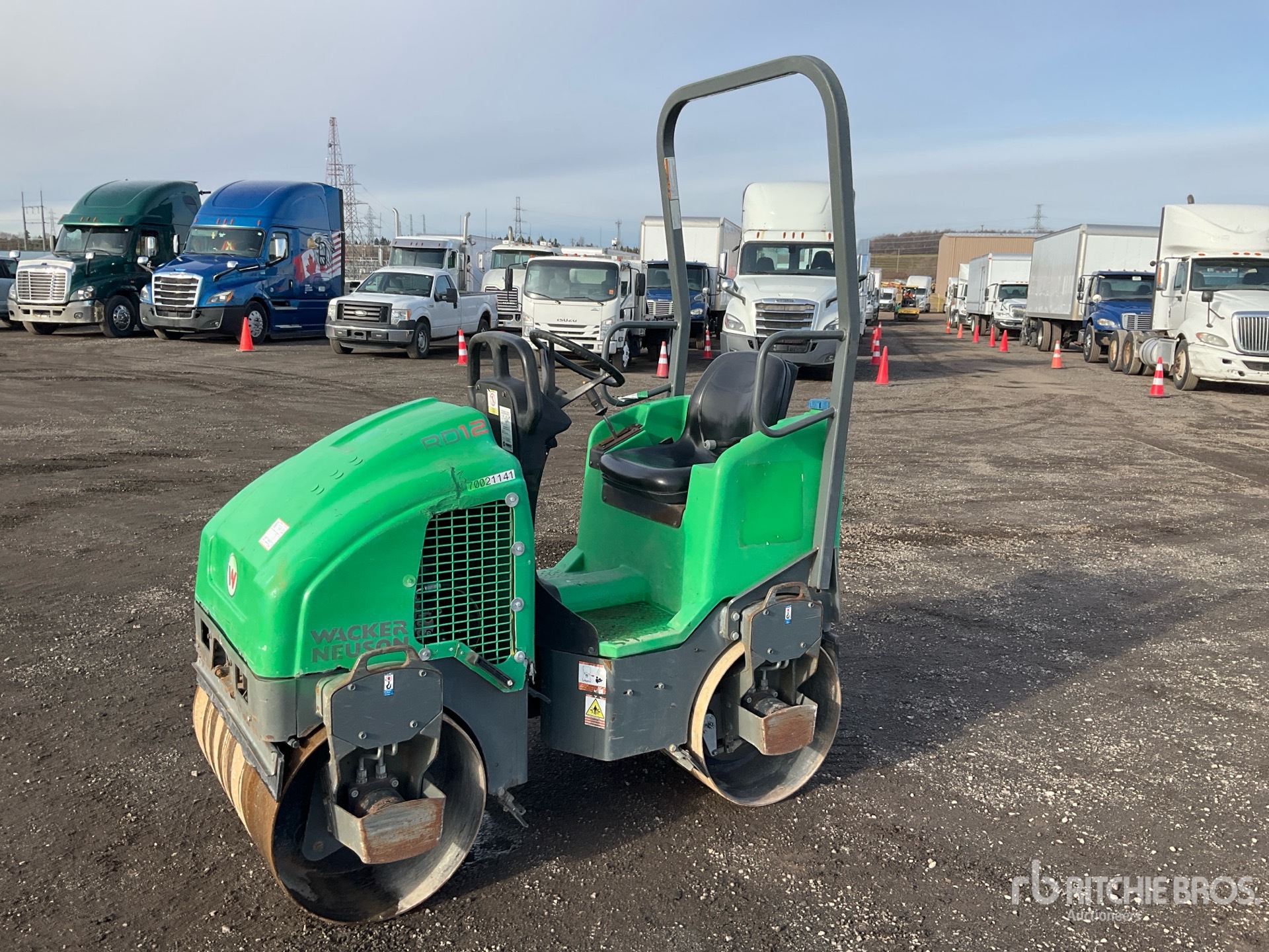 General Appearance with Picture, Left Front Corner