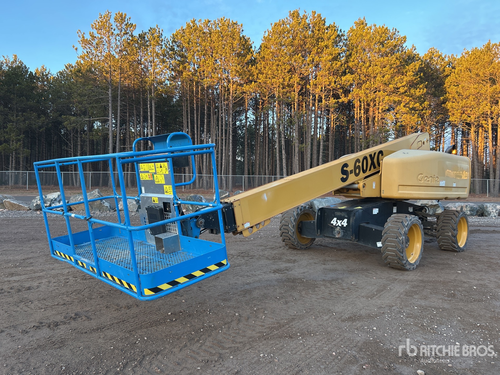 General Appearance with Featured Photo