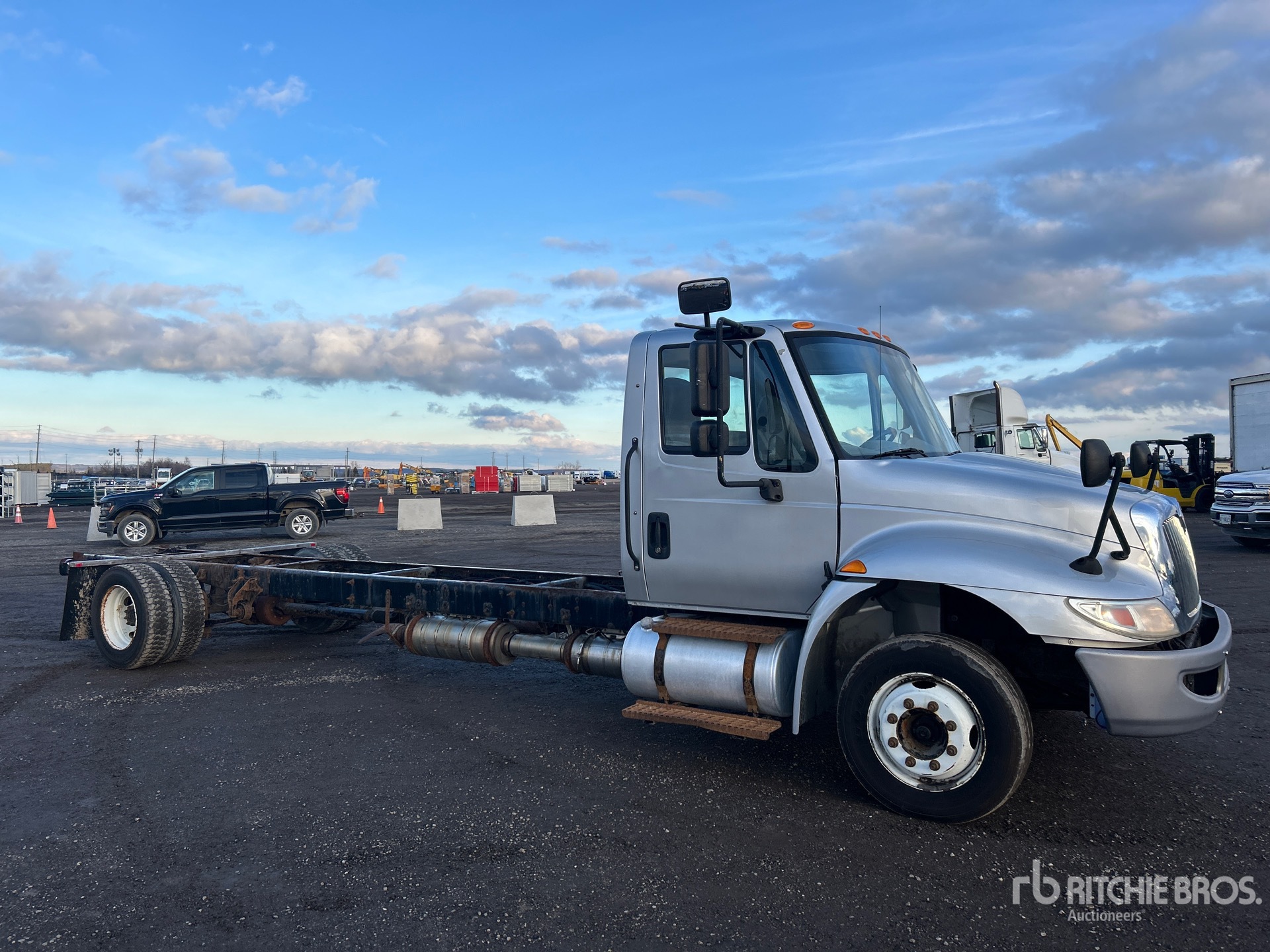 General Appearance with Imagen: esquina delantera derecha