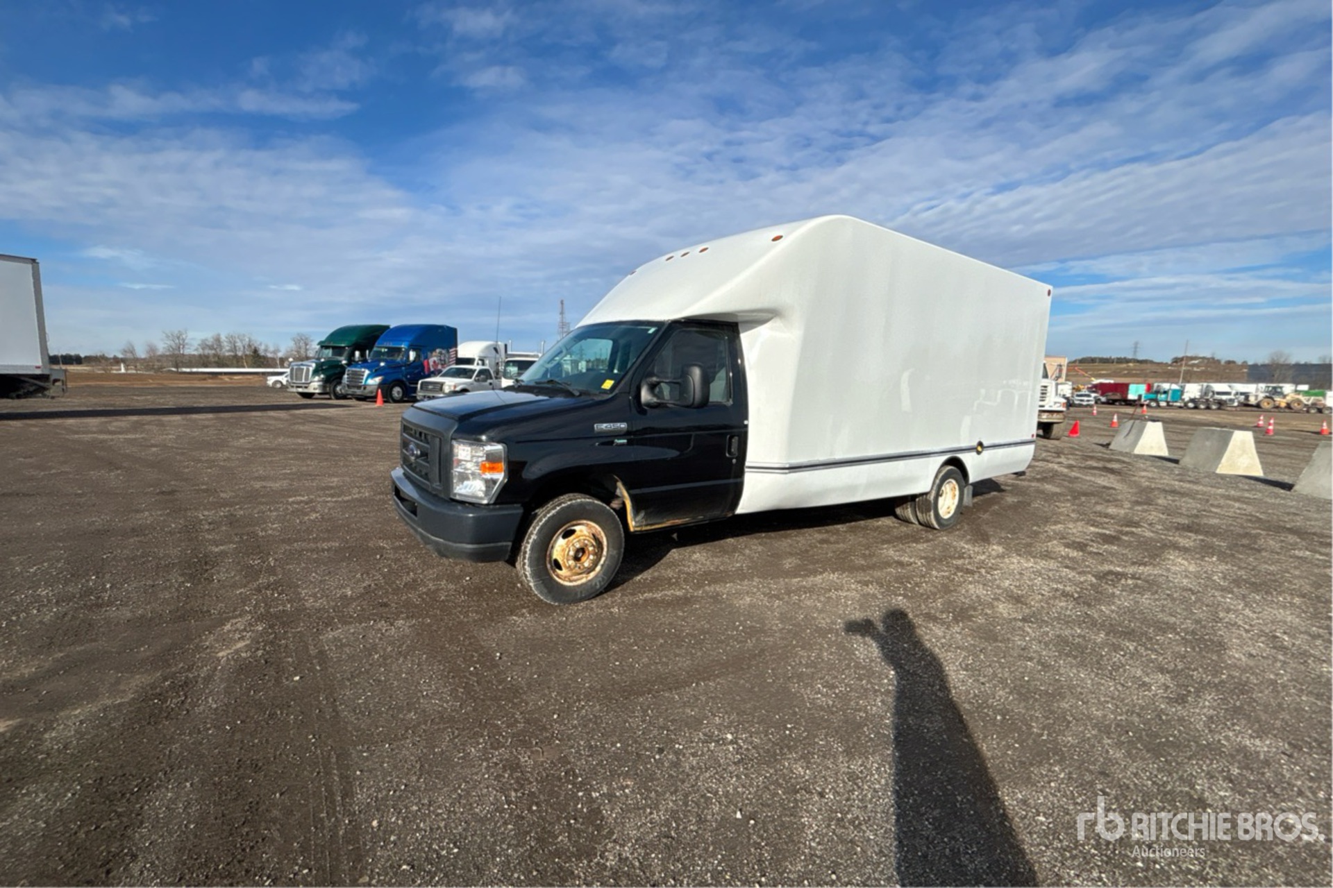 General Appearance with Picture, Left Front Corner