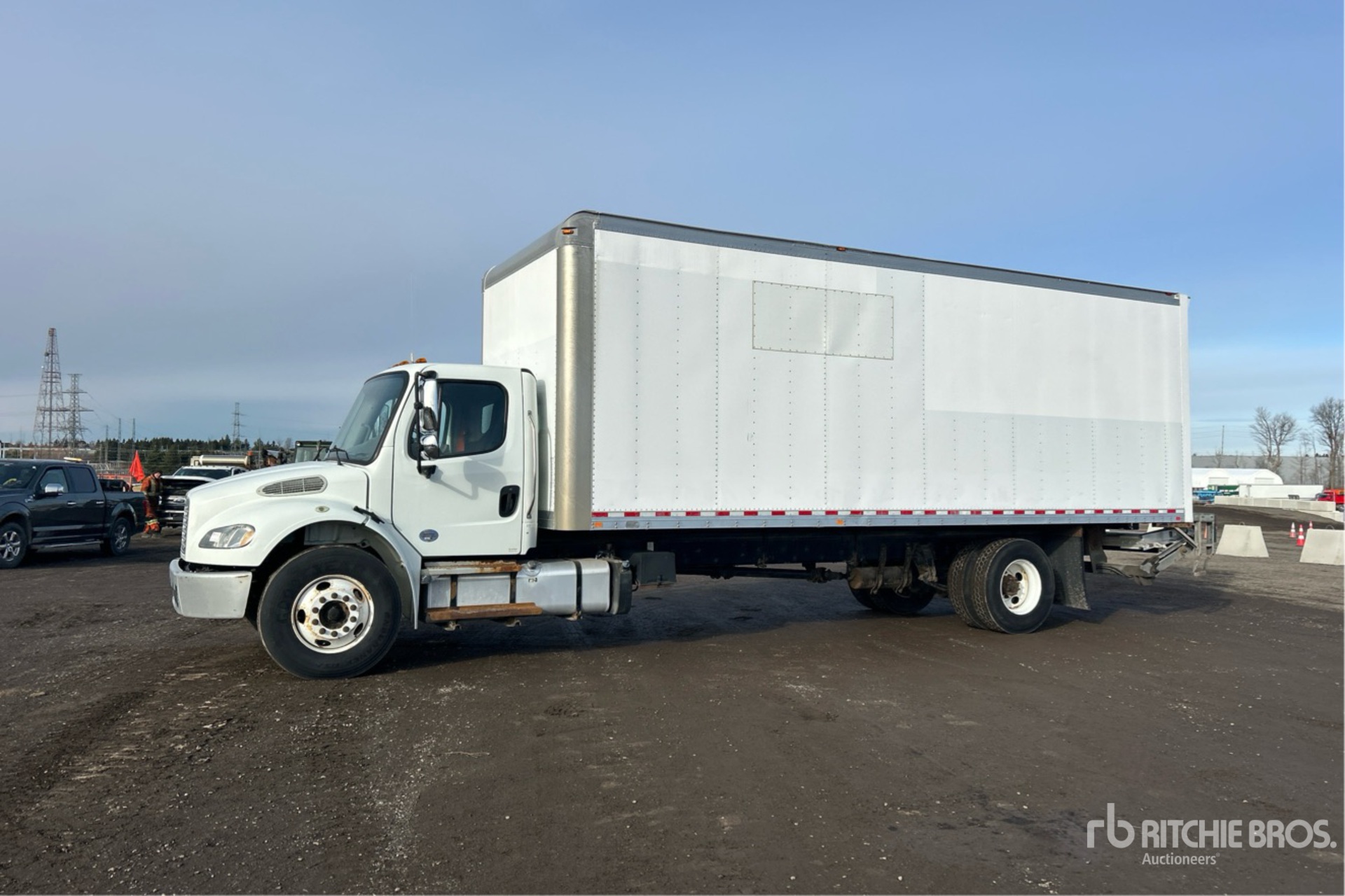 General Appearance with Bild, Ecke vorne links