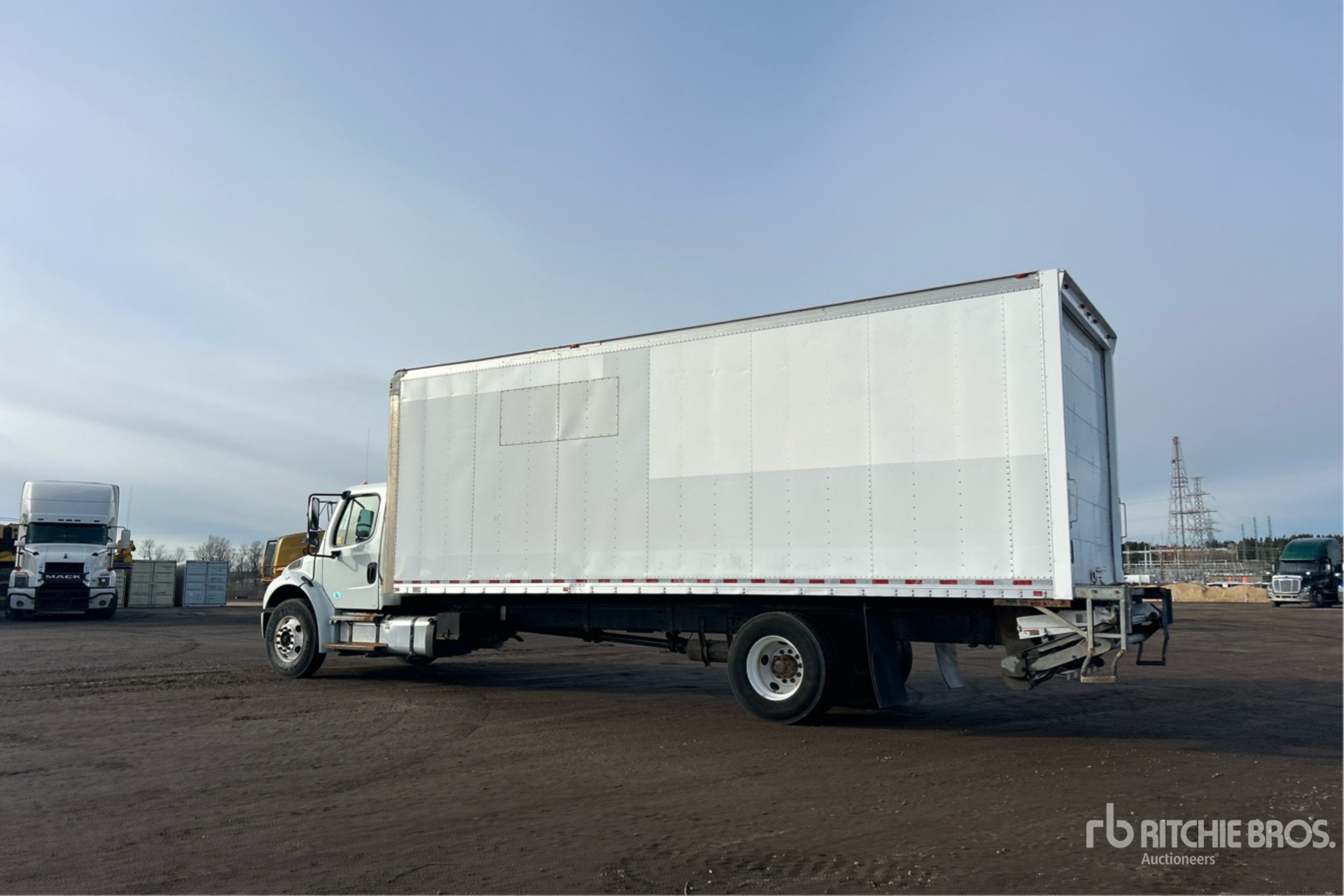 General Appearance with Bild, Ecke hinten links