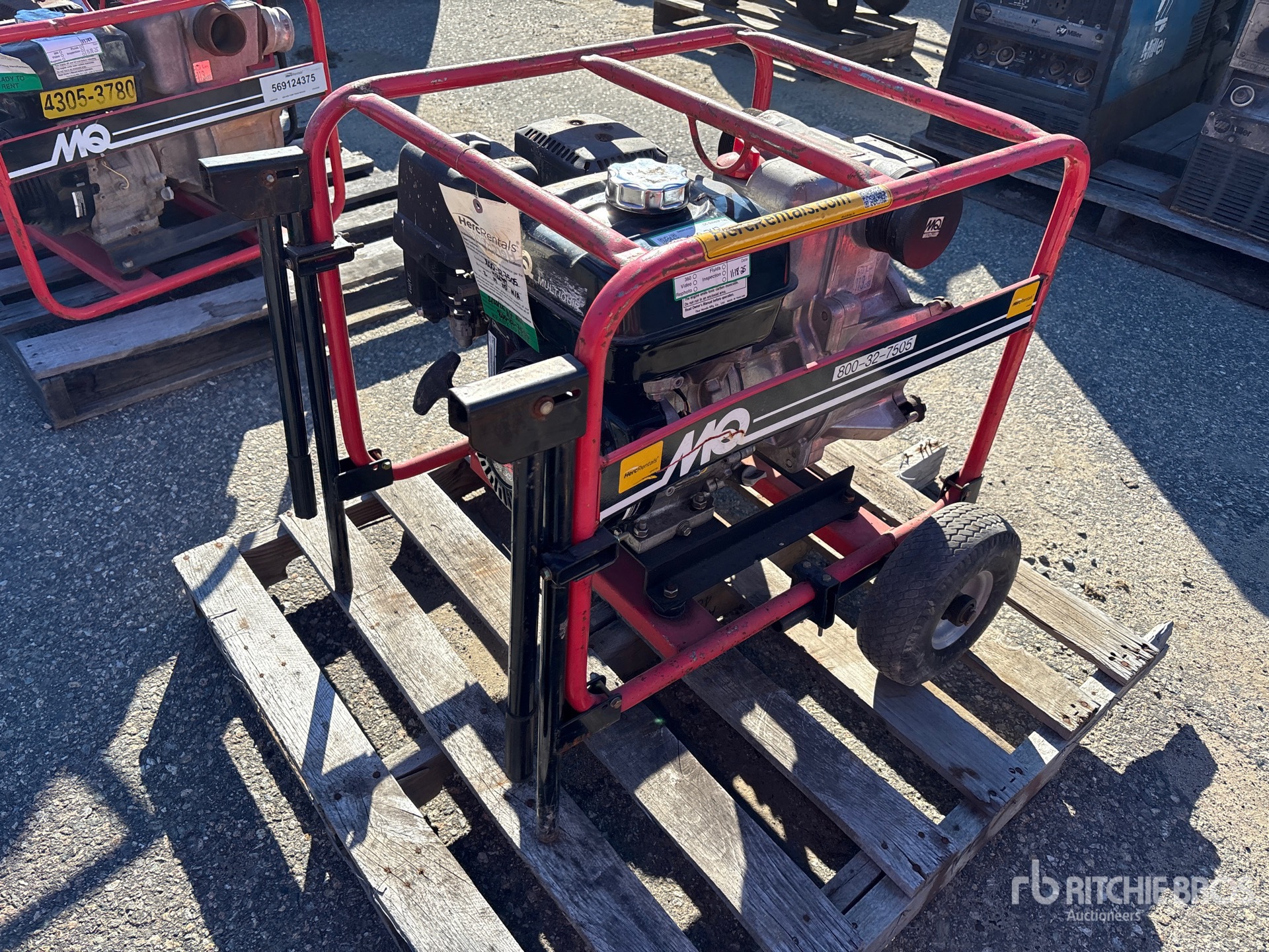 Aspect général with Image, coin avant droit