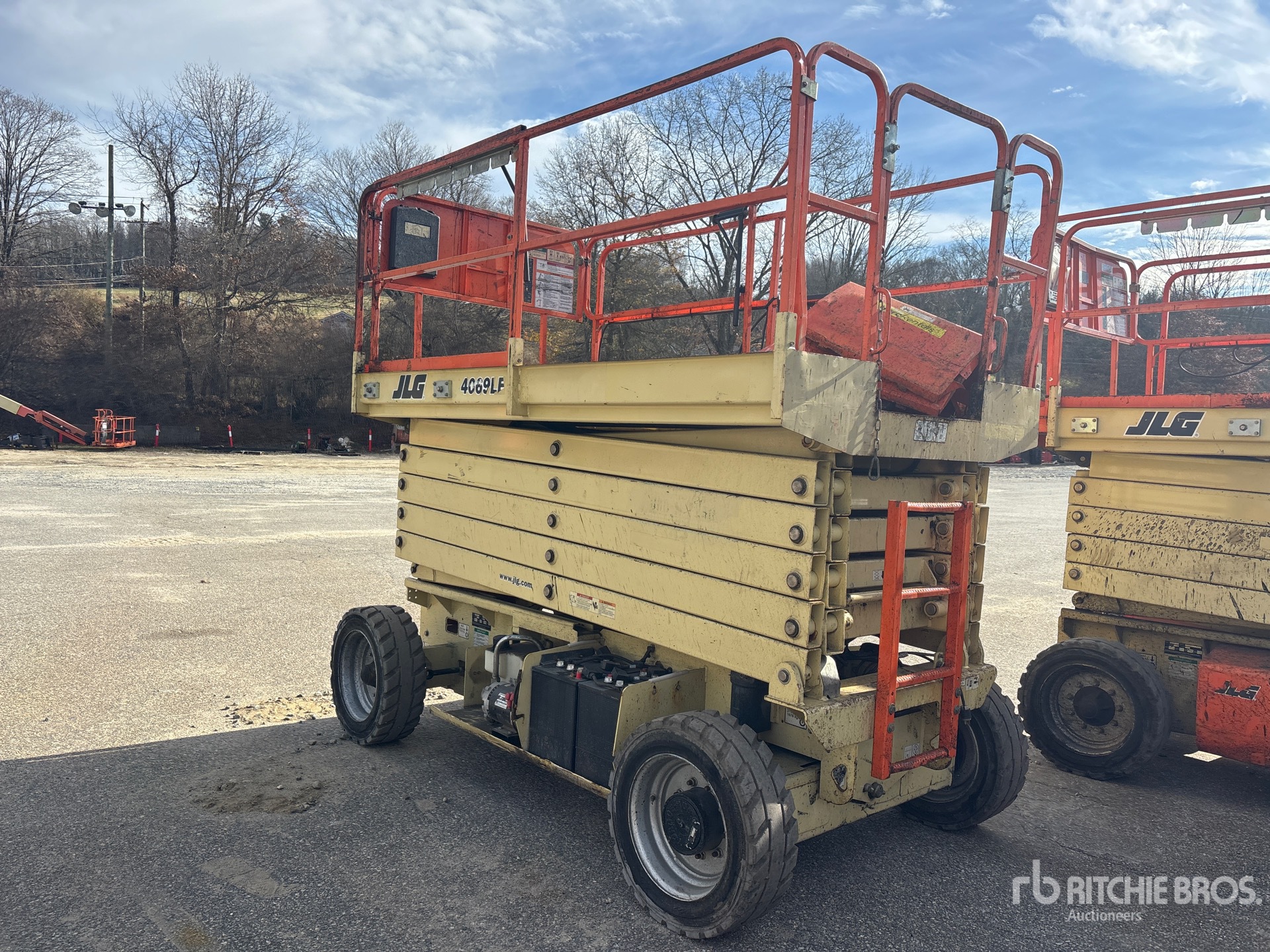 General Appearance with Imagen: esquina trasera izquierda