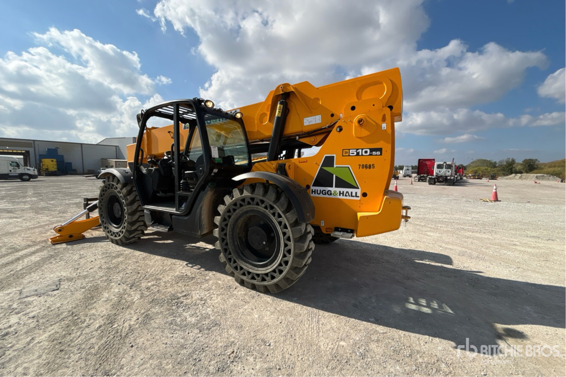 General Appearance with Foto, angolo posteriore sinistro