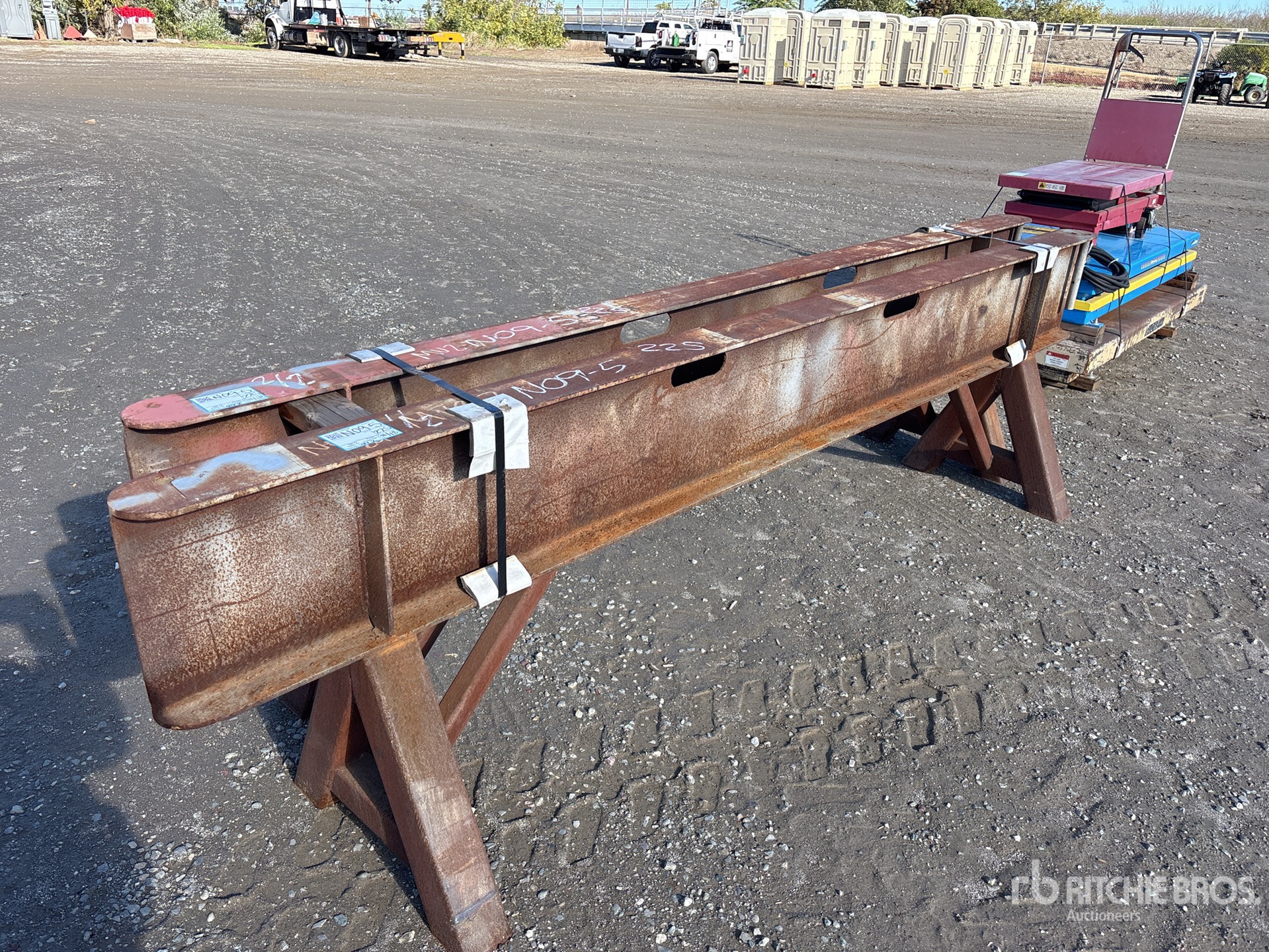 General Appearance with Foto, angolo anteriore sinistro