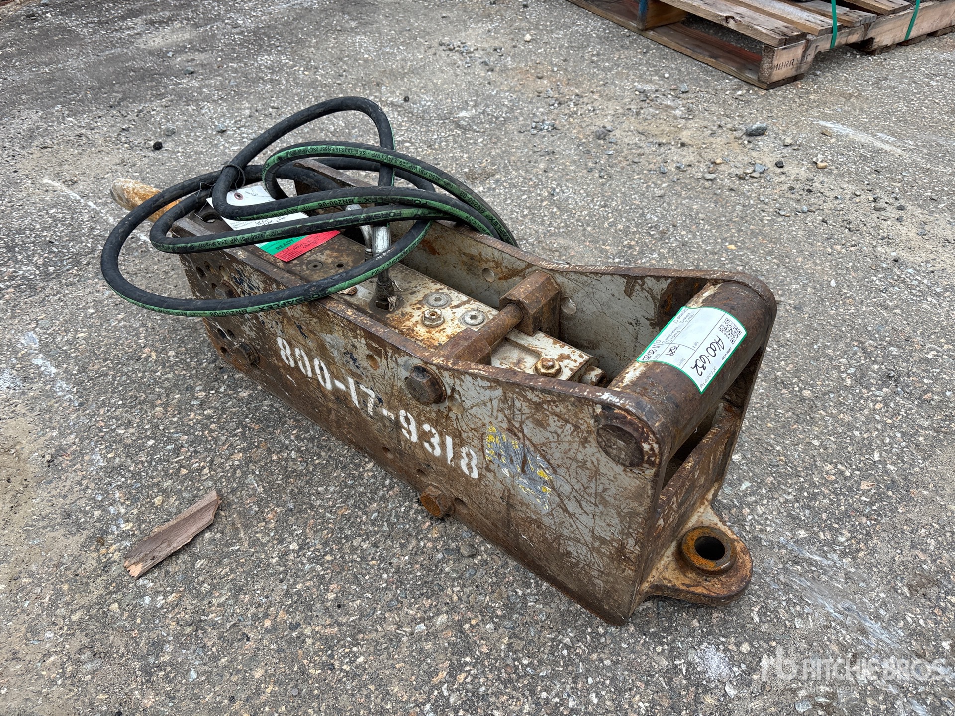 General Appearance with Picture, Left Rear Corner