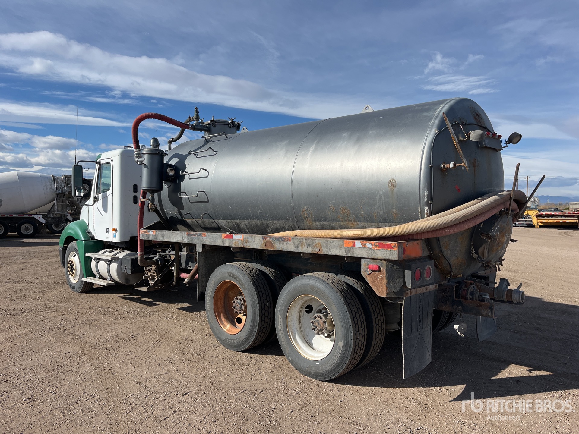 General Appearance with Imagen: esquina trasera izquierda