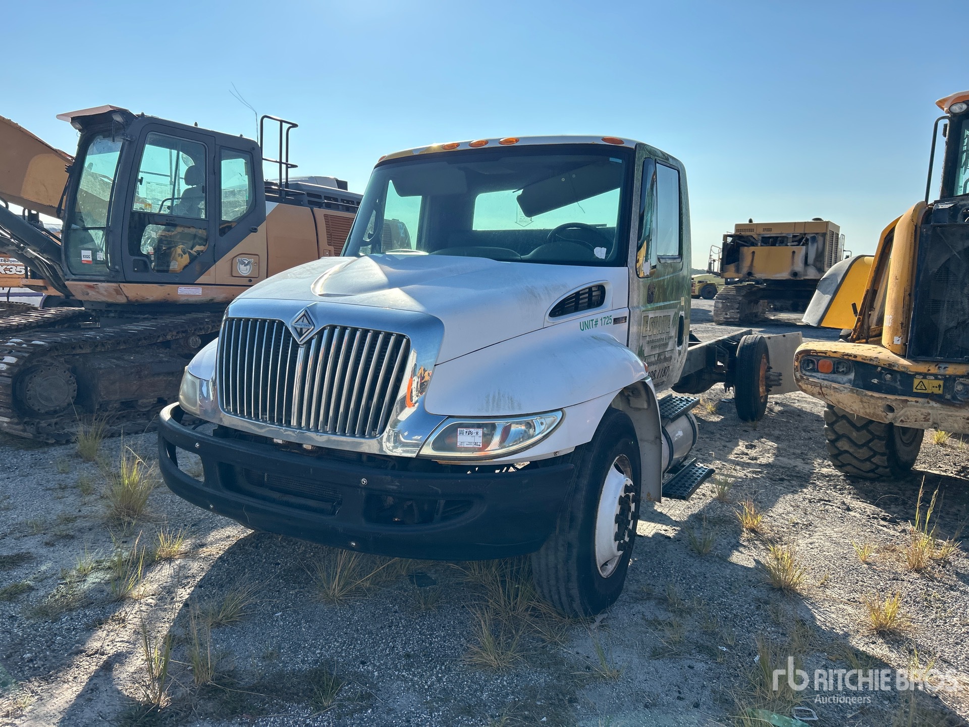 General Appearance with Foto, angolo anteriore sinistro