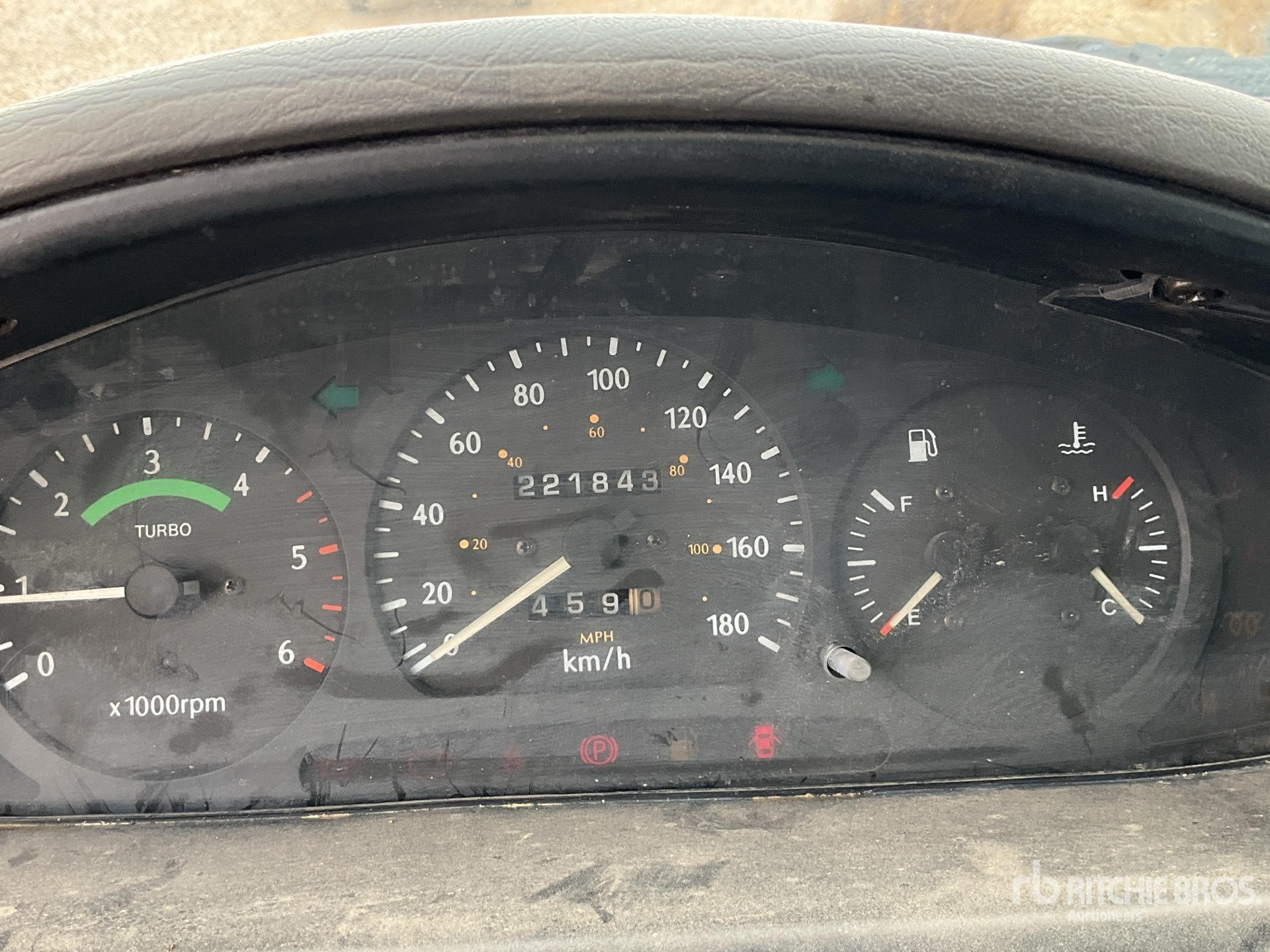 General Appearance with Hour Meter / Odometer