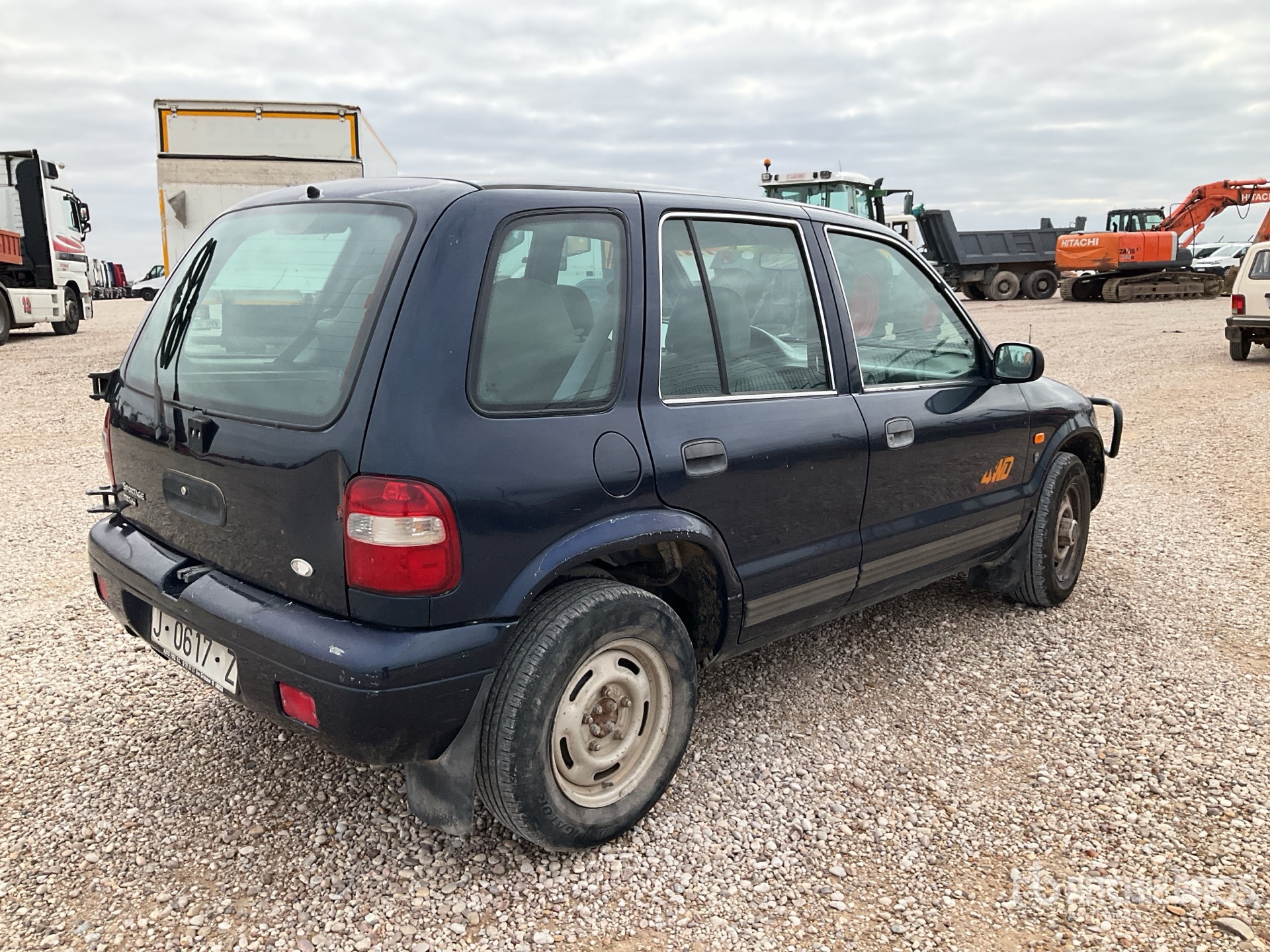 General Appearance with Picture, Right Rear Corner