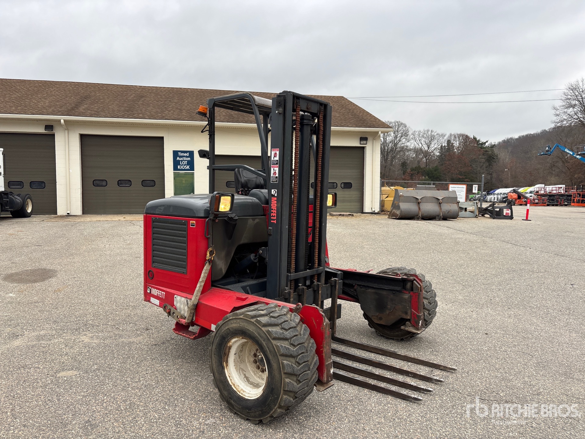 General Appearance with Picture, Right Front Corner