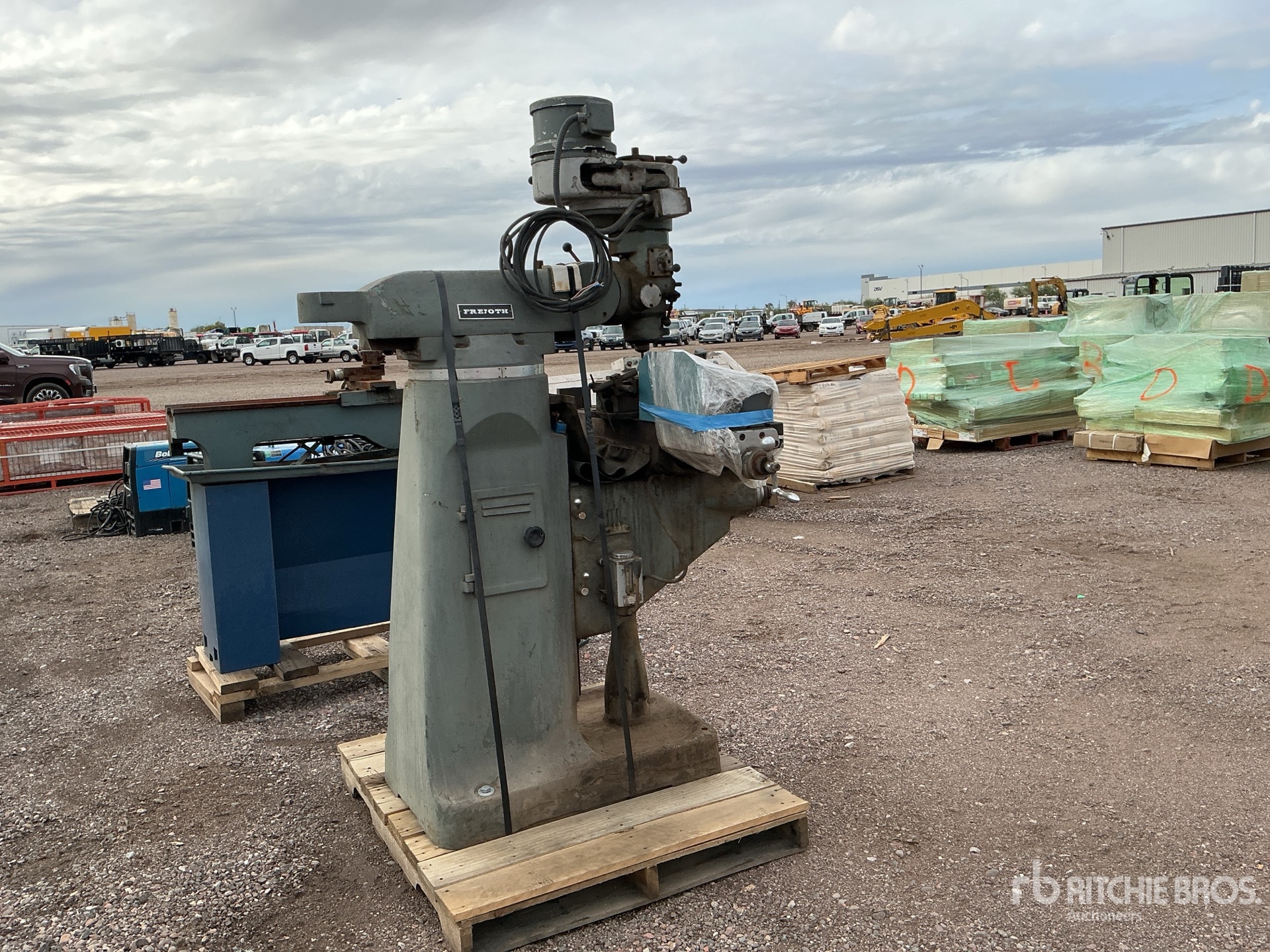 Aspect général with Image, coin avant droit