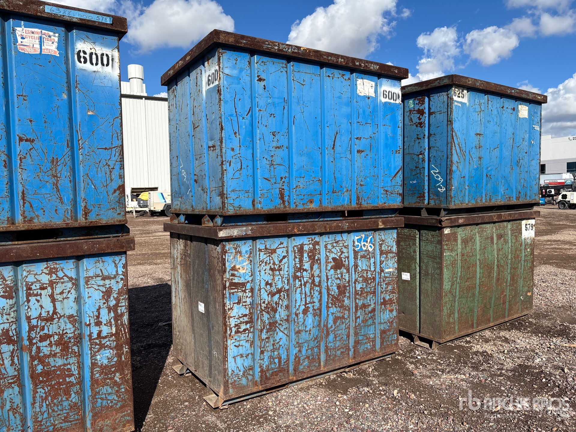 General Appearance with Image, coin avant droit