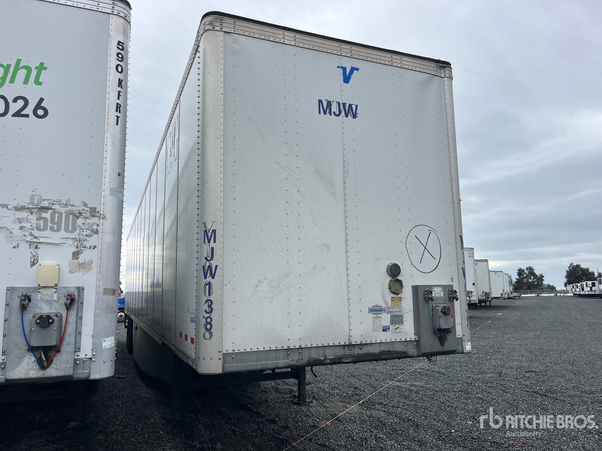 General Appearance with Image, coin avant droit