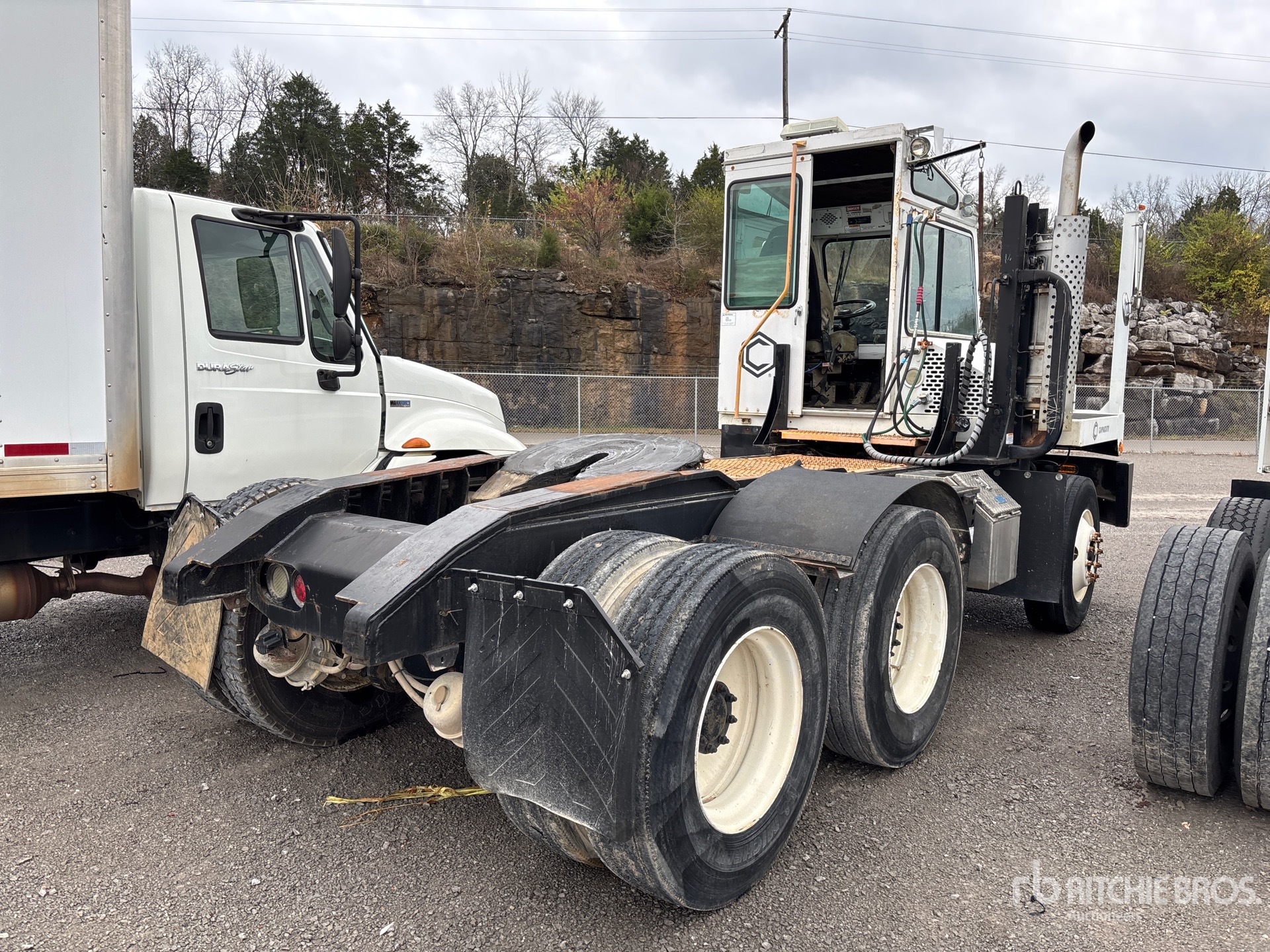 General Appearance with Imagen: esquina trasera derecha