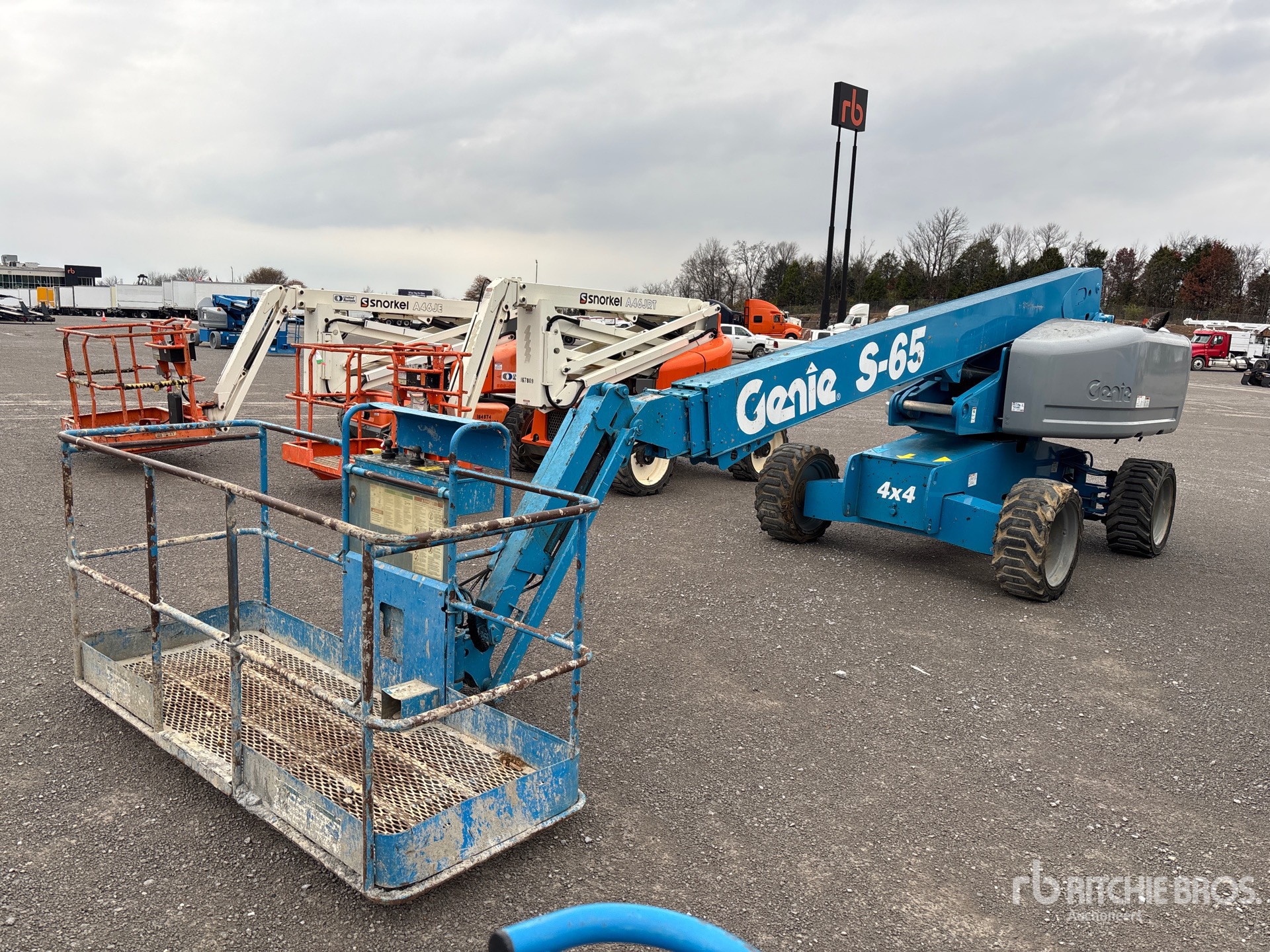 General Appearance with Image, coin avant gauche