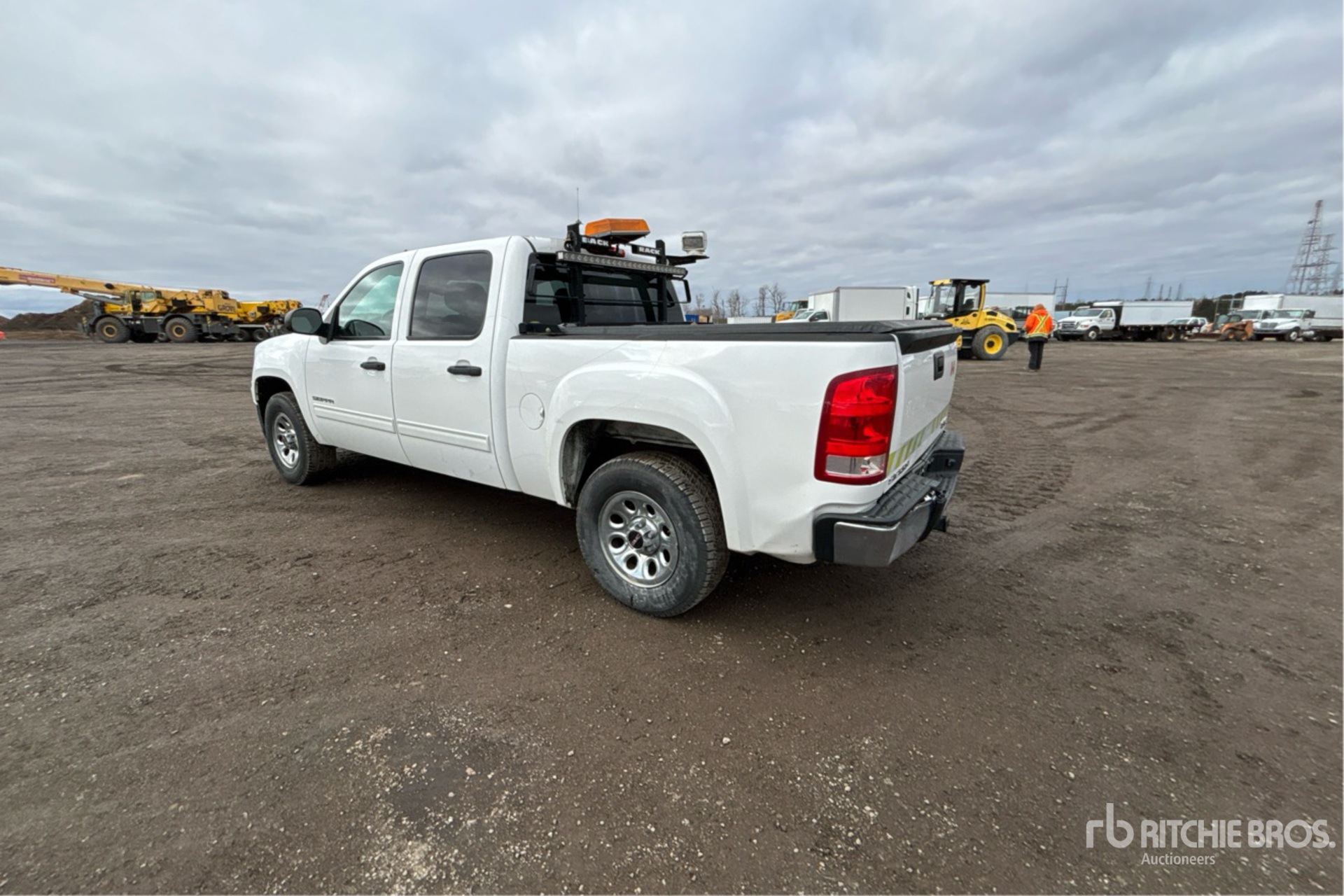 General Appearance with Imagen: esquina trasera izquierda